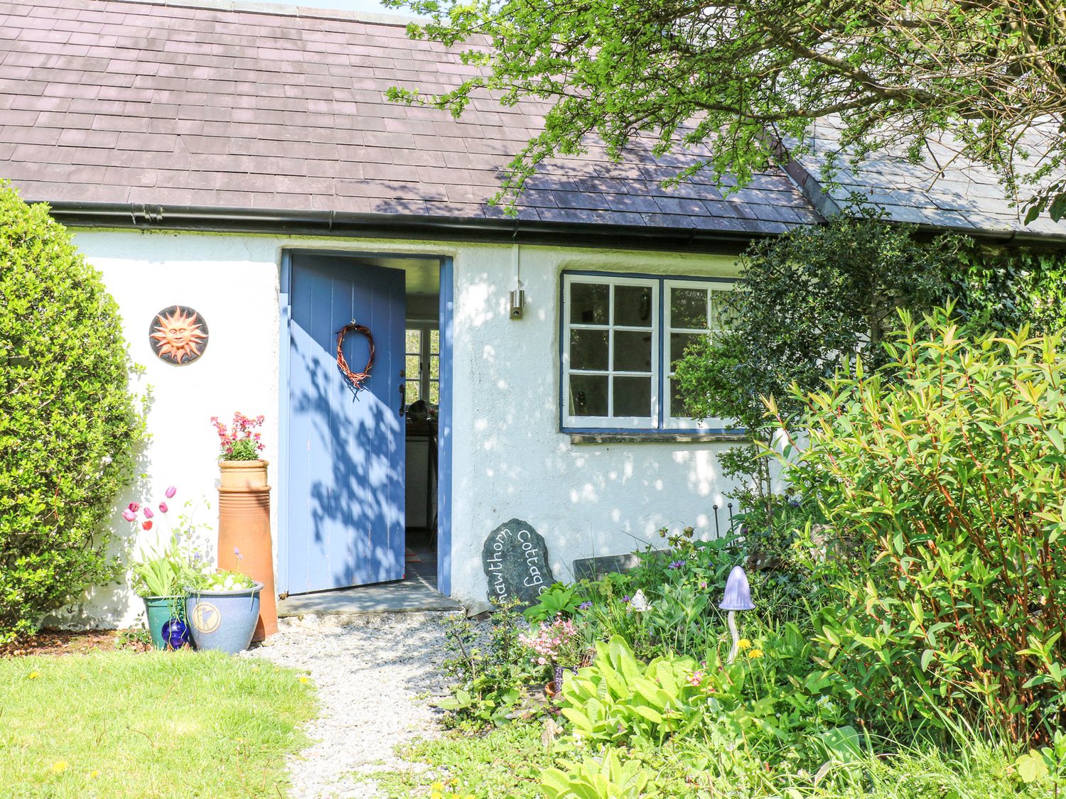 Hawthorn Cottage, Wales