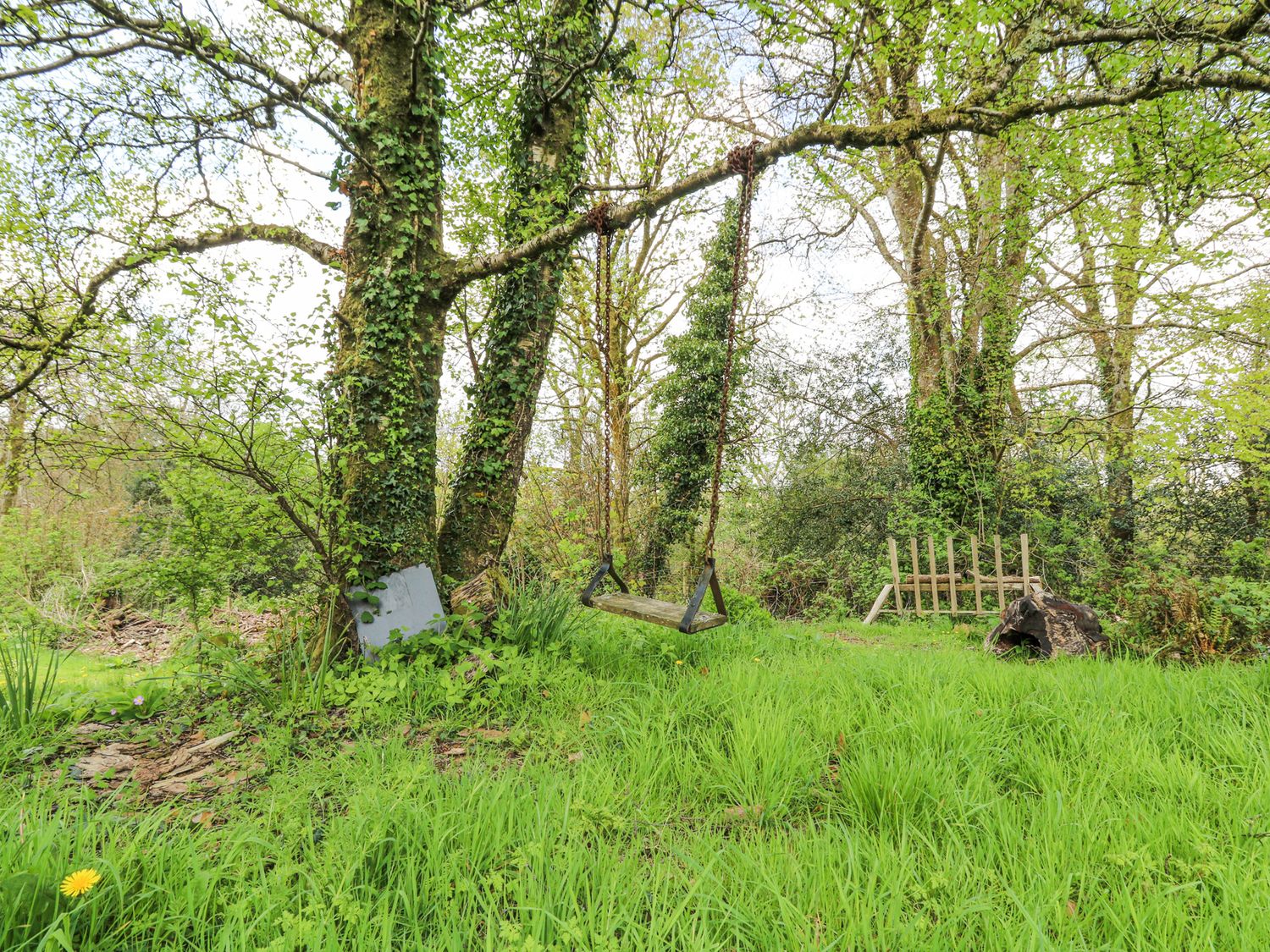 Hawthorn Cottage, Wales