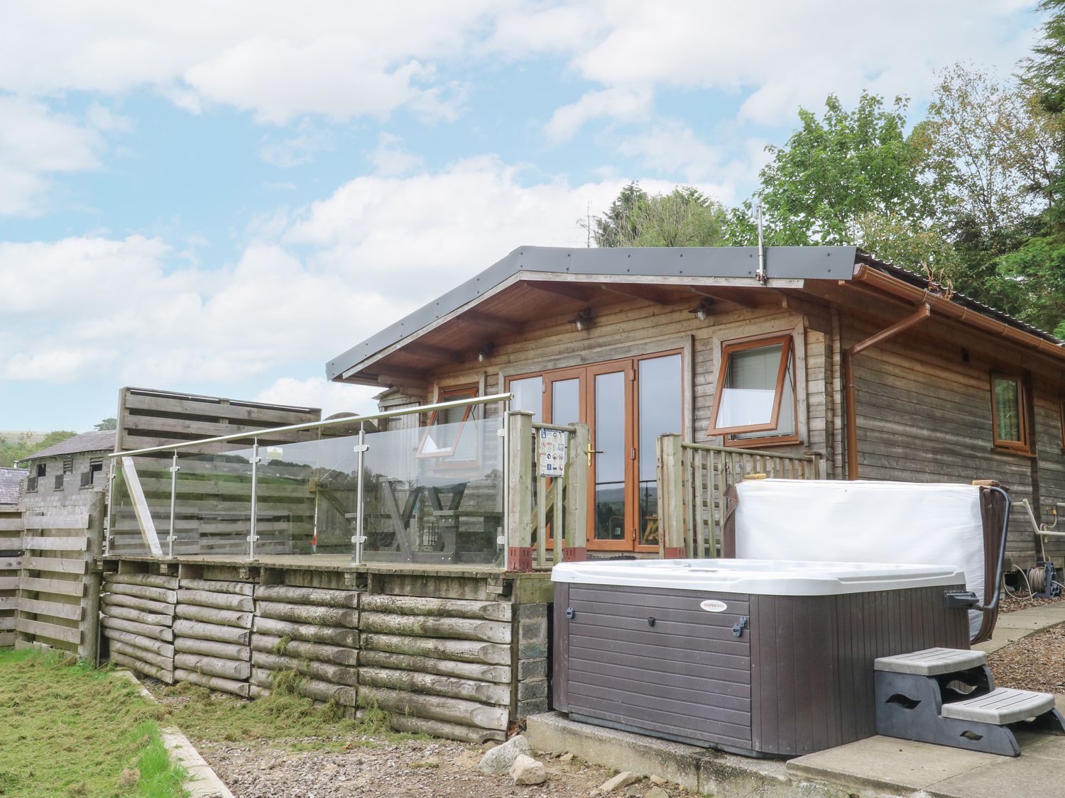 The Cabin, Southern Wales