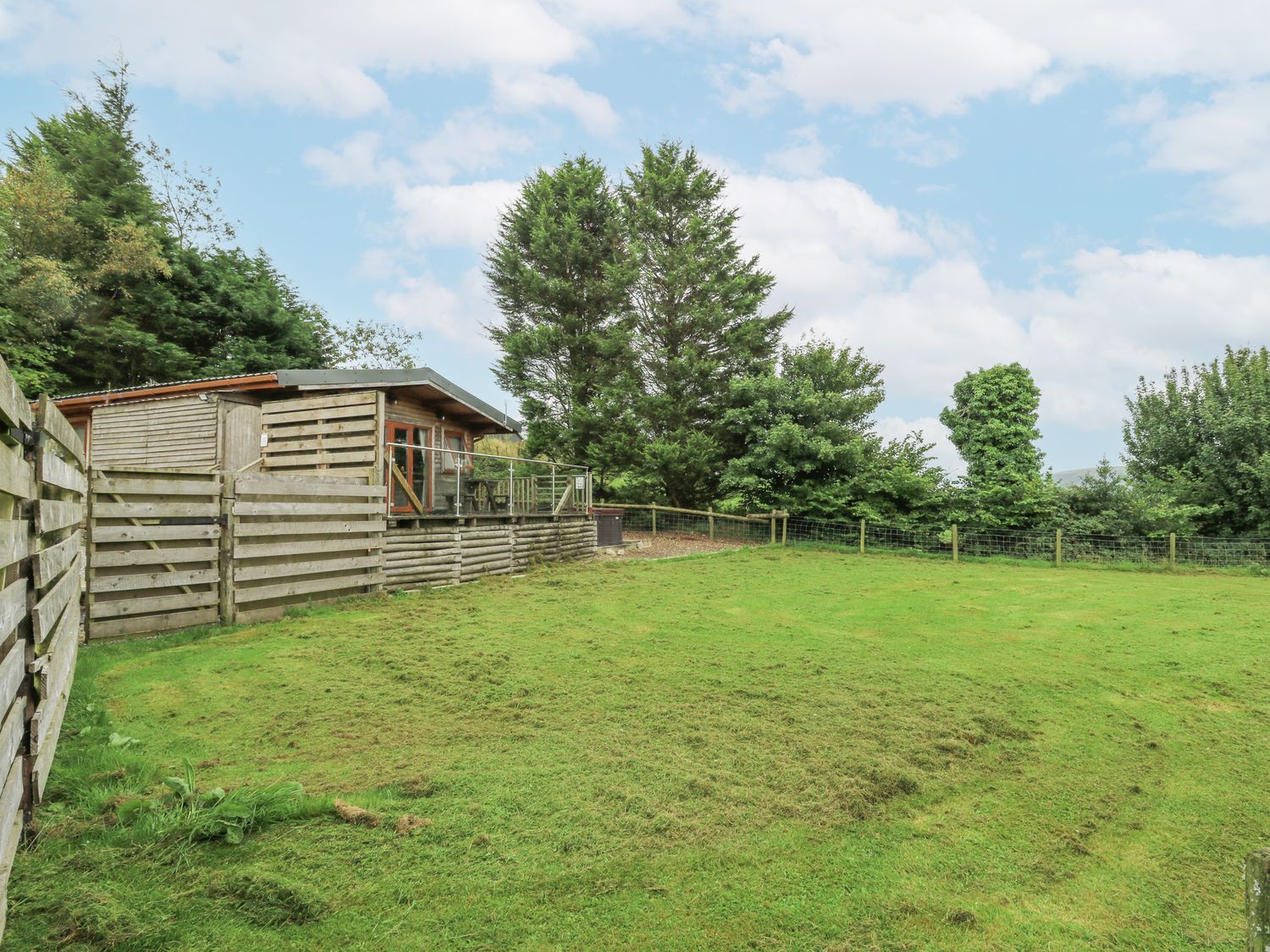 The Cabin, Southern Wales