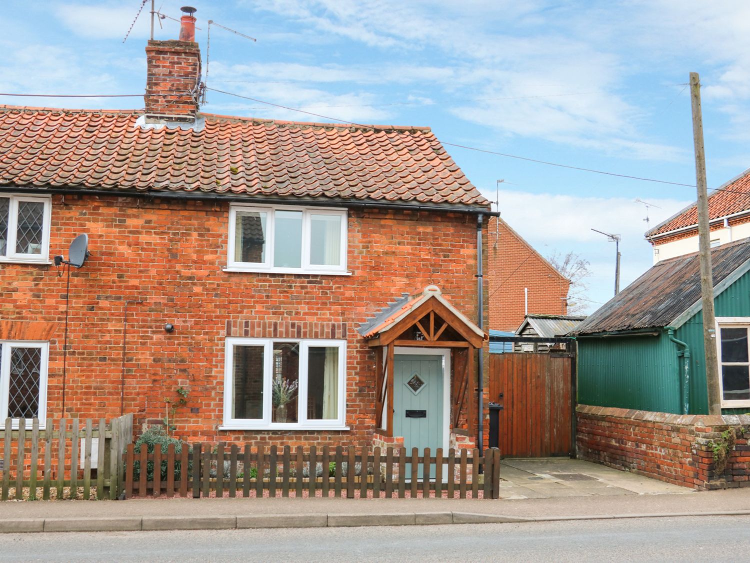 3 Hunstanton Road, Dersingham Norfolk England Cottages For
