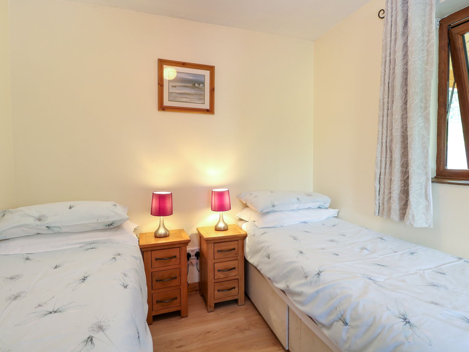 Dragonfly Lodge, Norfolk