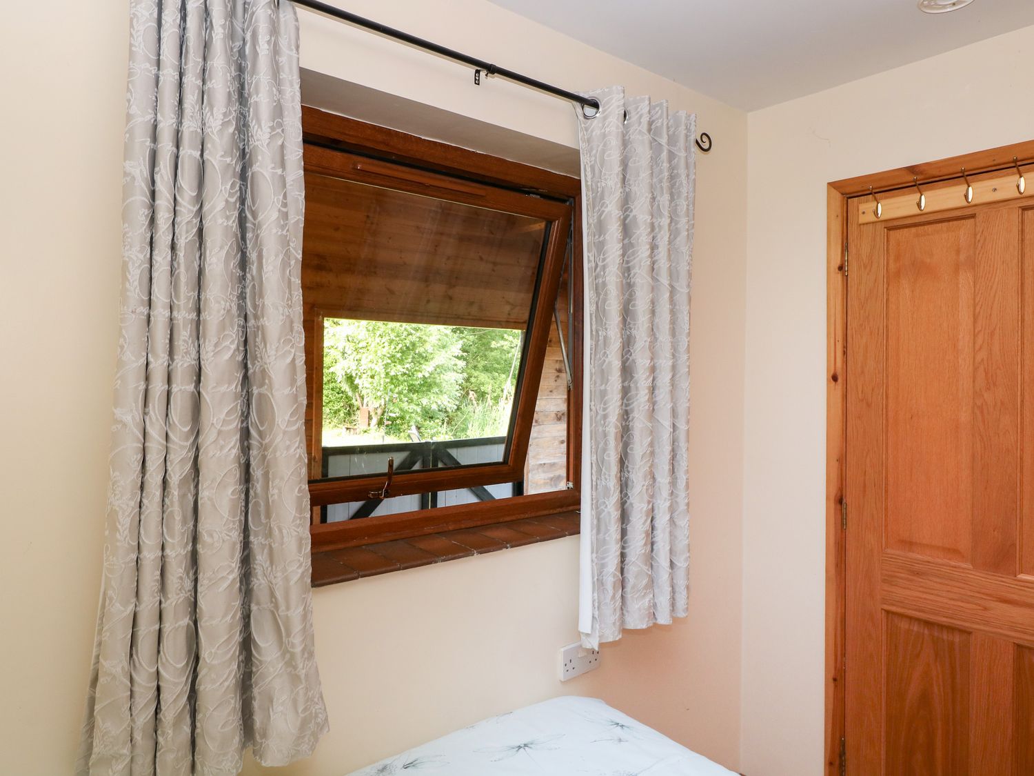 Dragonfly Lodge, Norfolk