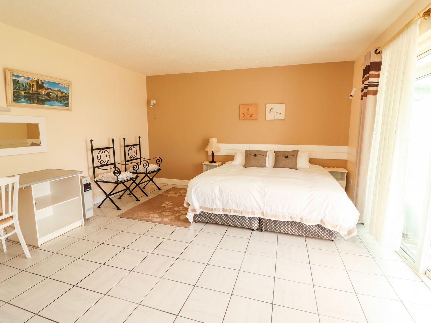 Ferry Lodge Cottage, Ireland