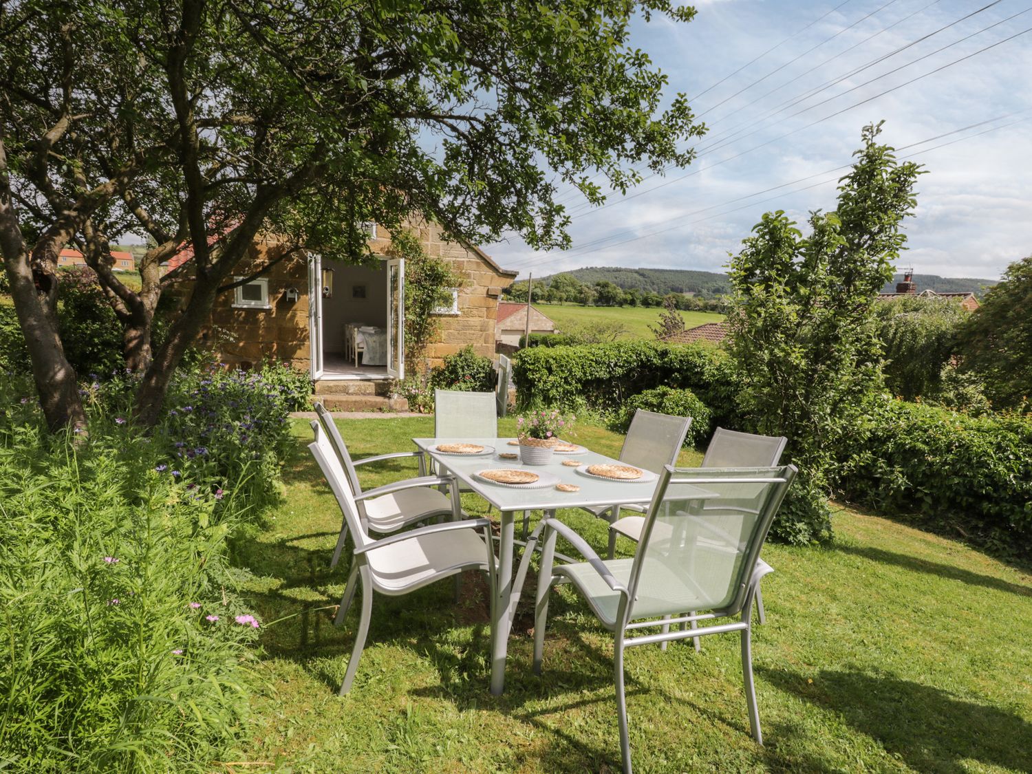 Outside space 1 Belle Vue Cottage Osmotherley ( Ref 934987 ) Holiday cottage in Osmotherley North Yorkshire for 6 people