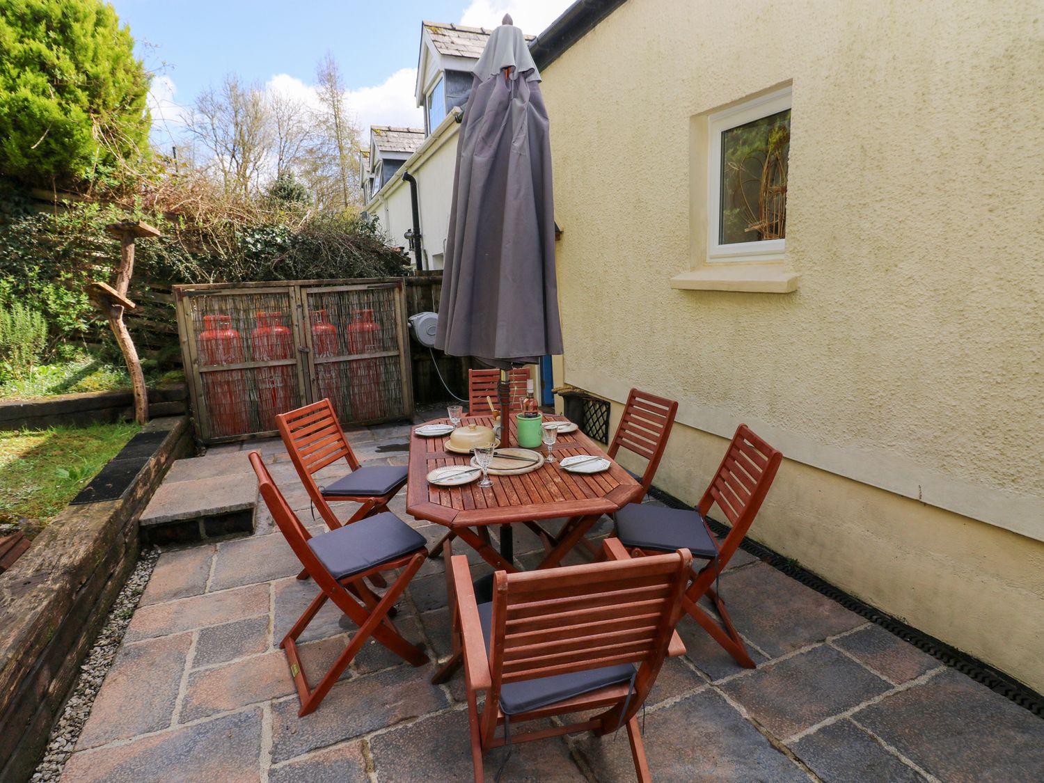 1 Mill Farm Cottages, Narberth