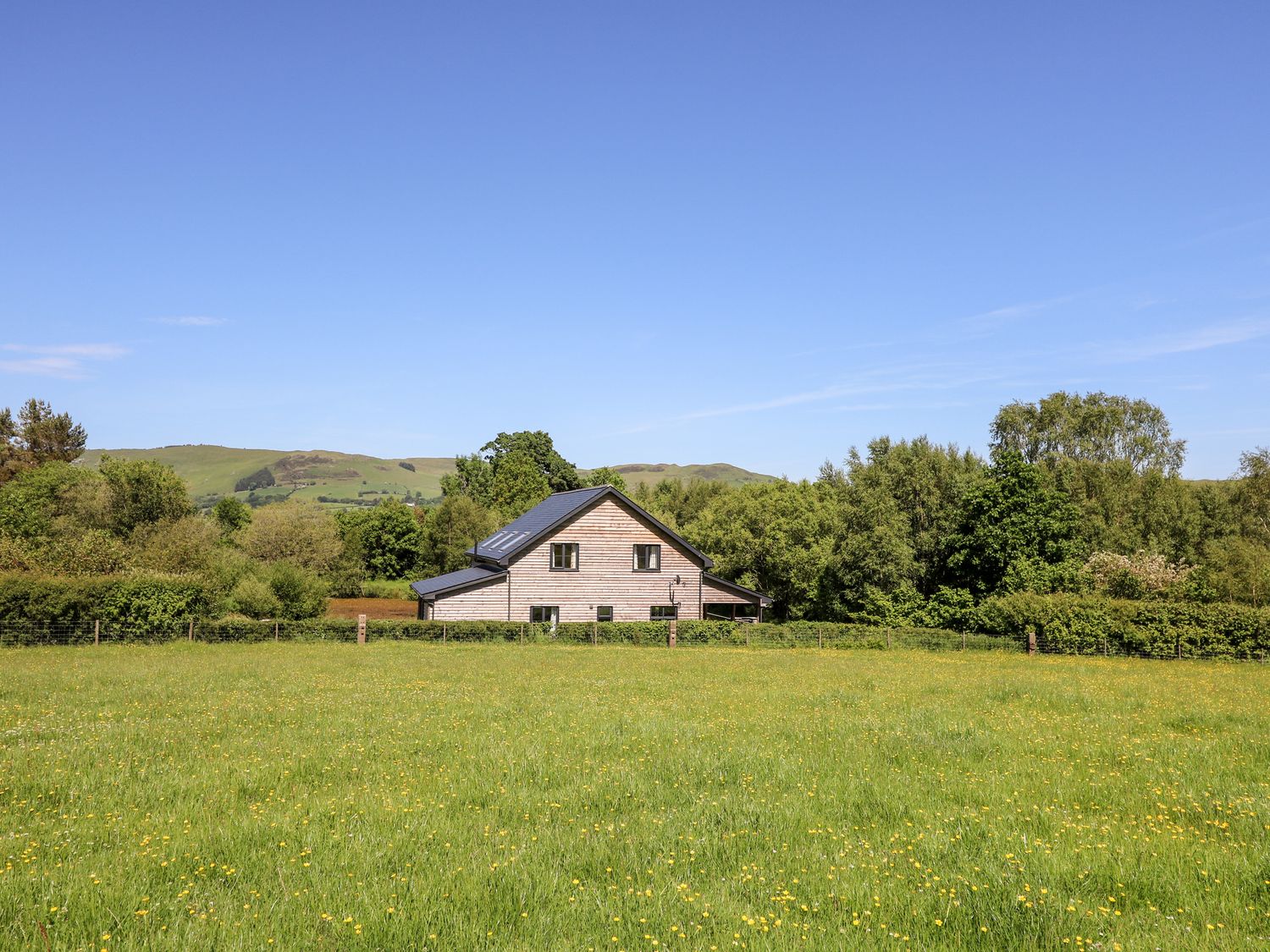 Lapwing Lodge, Wales