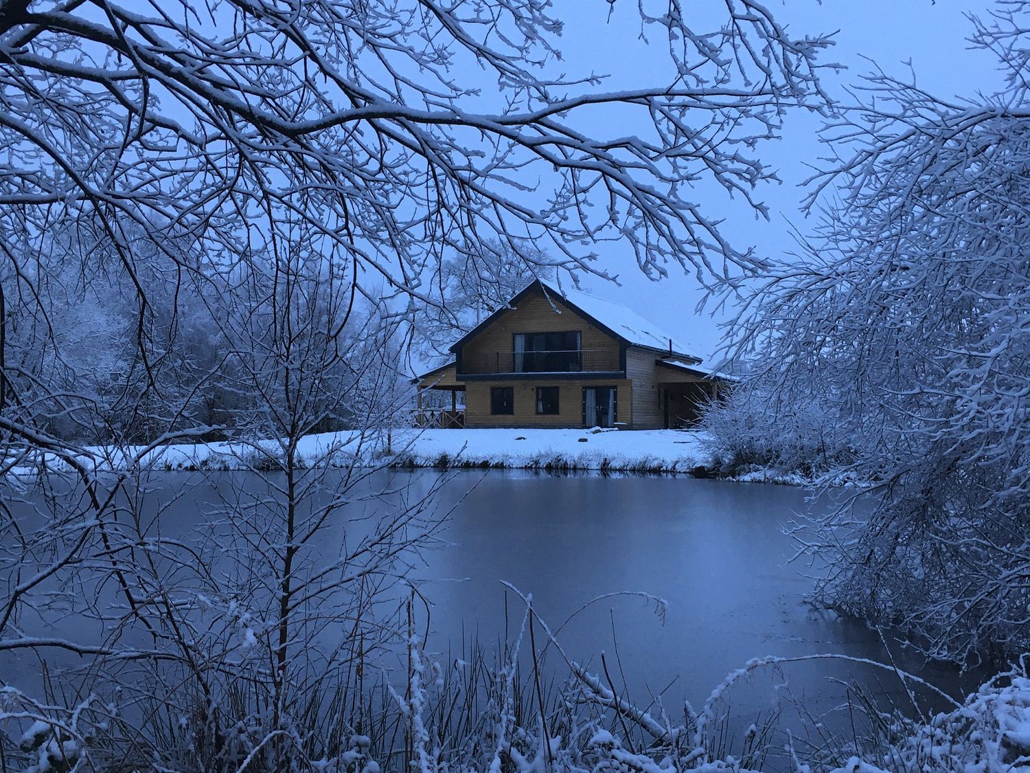 Lapwing Lodge, Wales