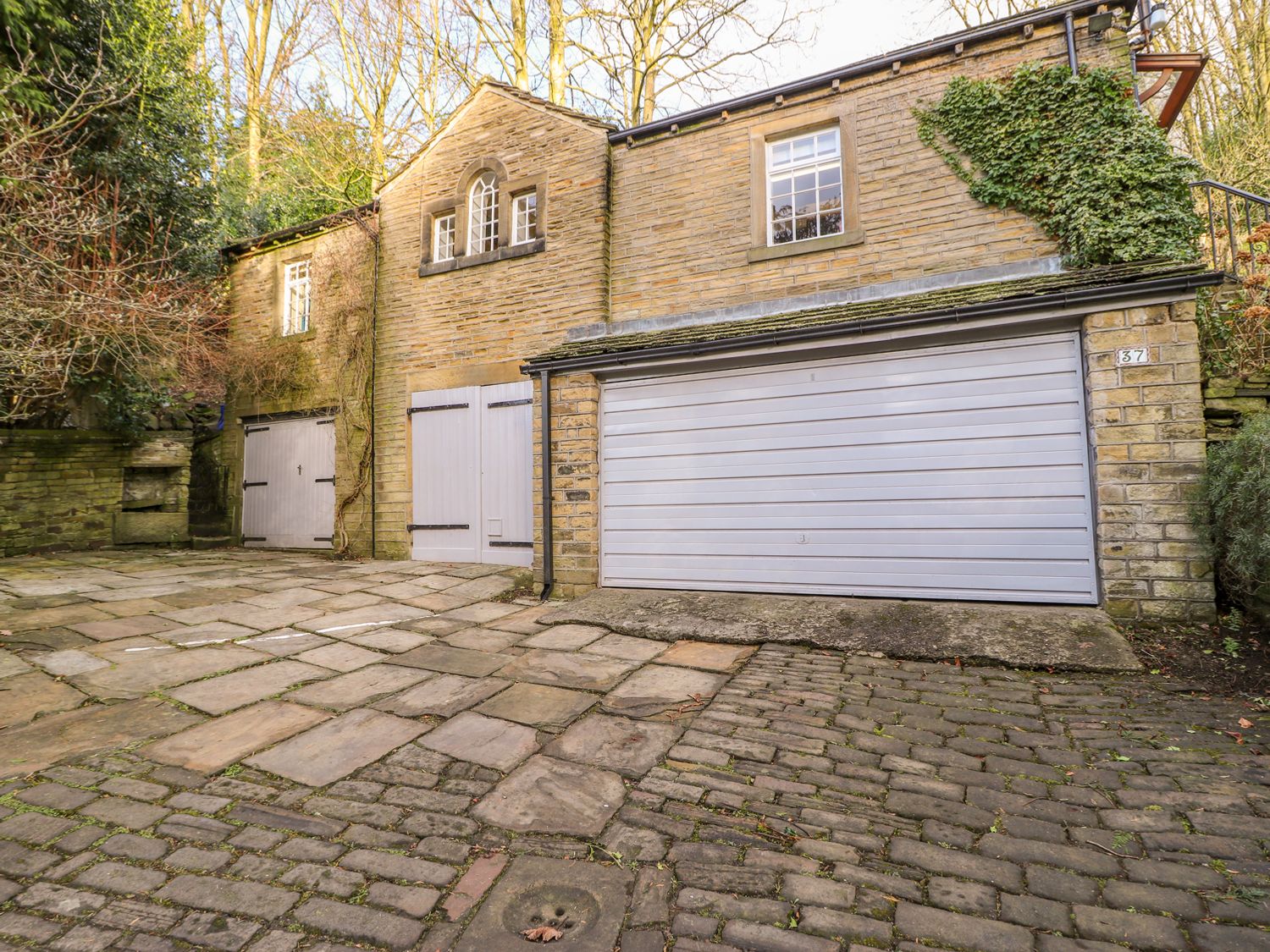 The Coach House, Peak District