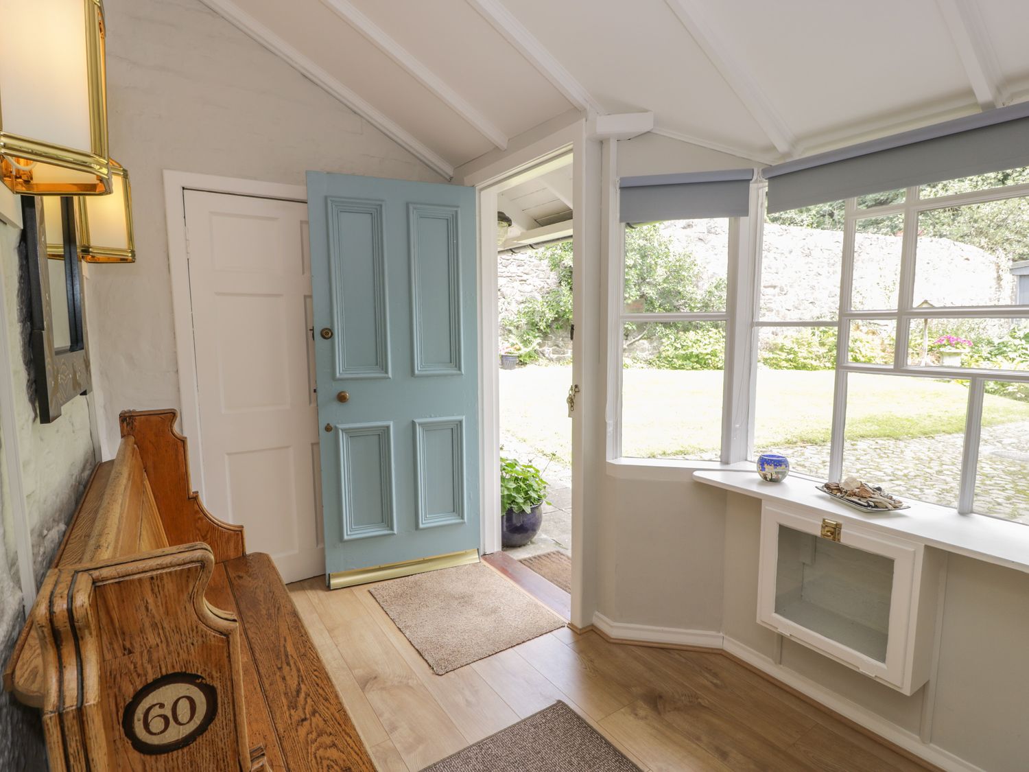 Property photo 3 of 25