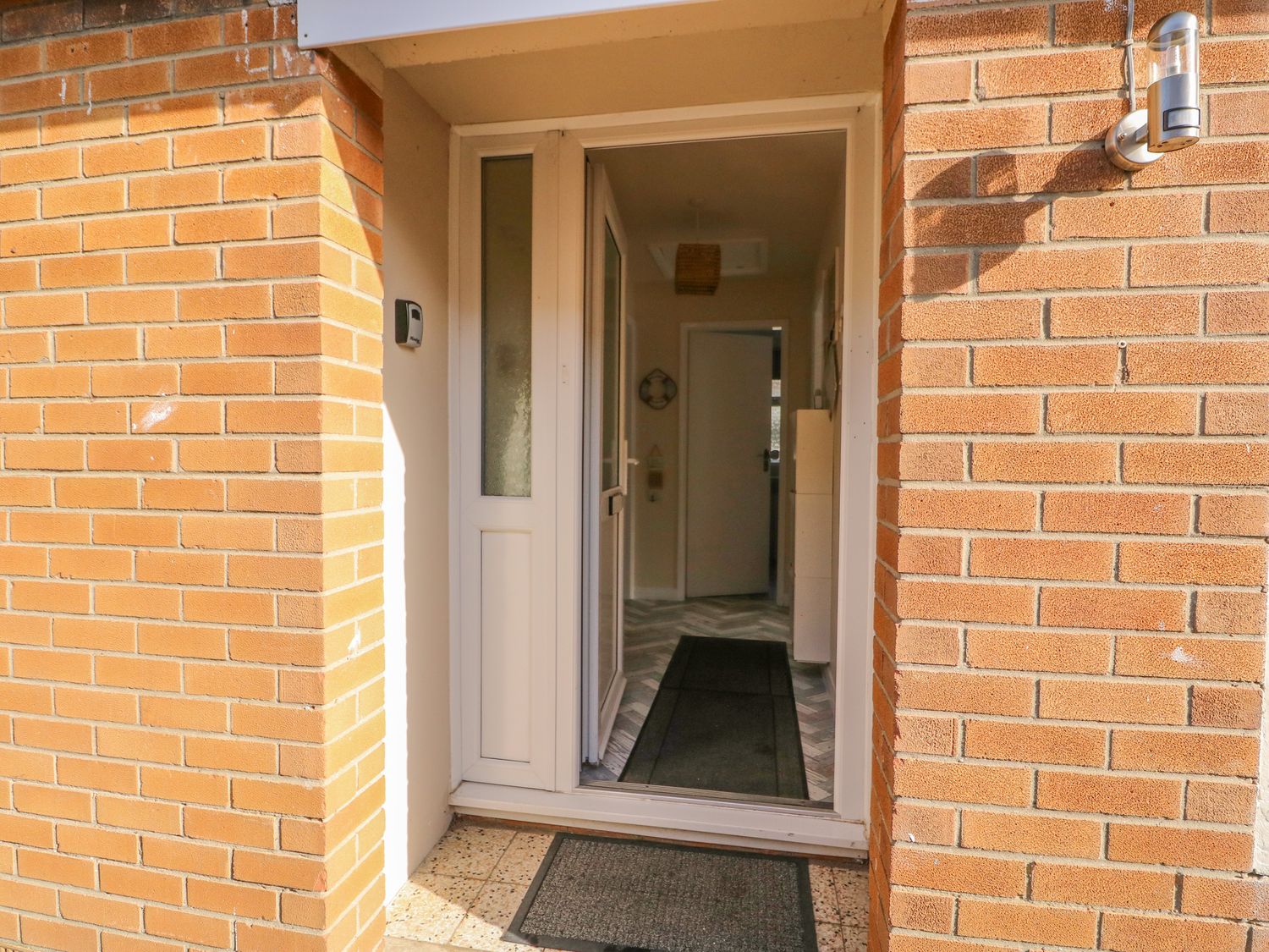Eastbreeze, Sutton-On-Sea