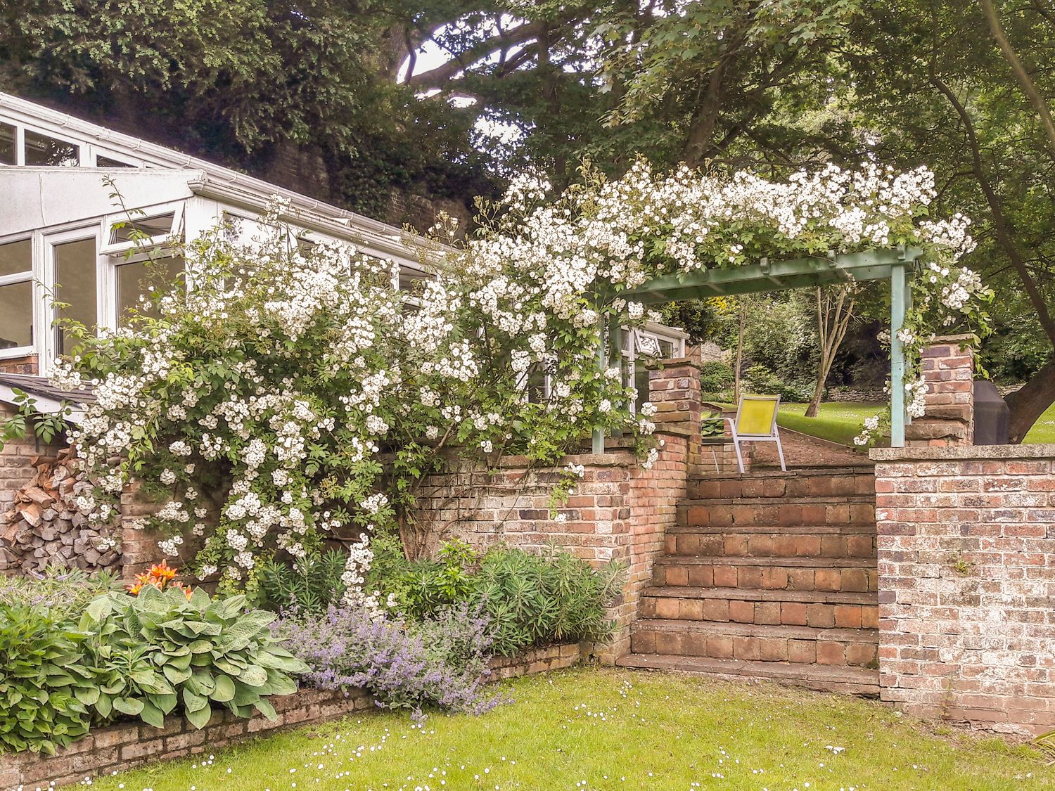 Cedar Gardens, Wales