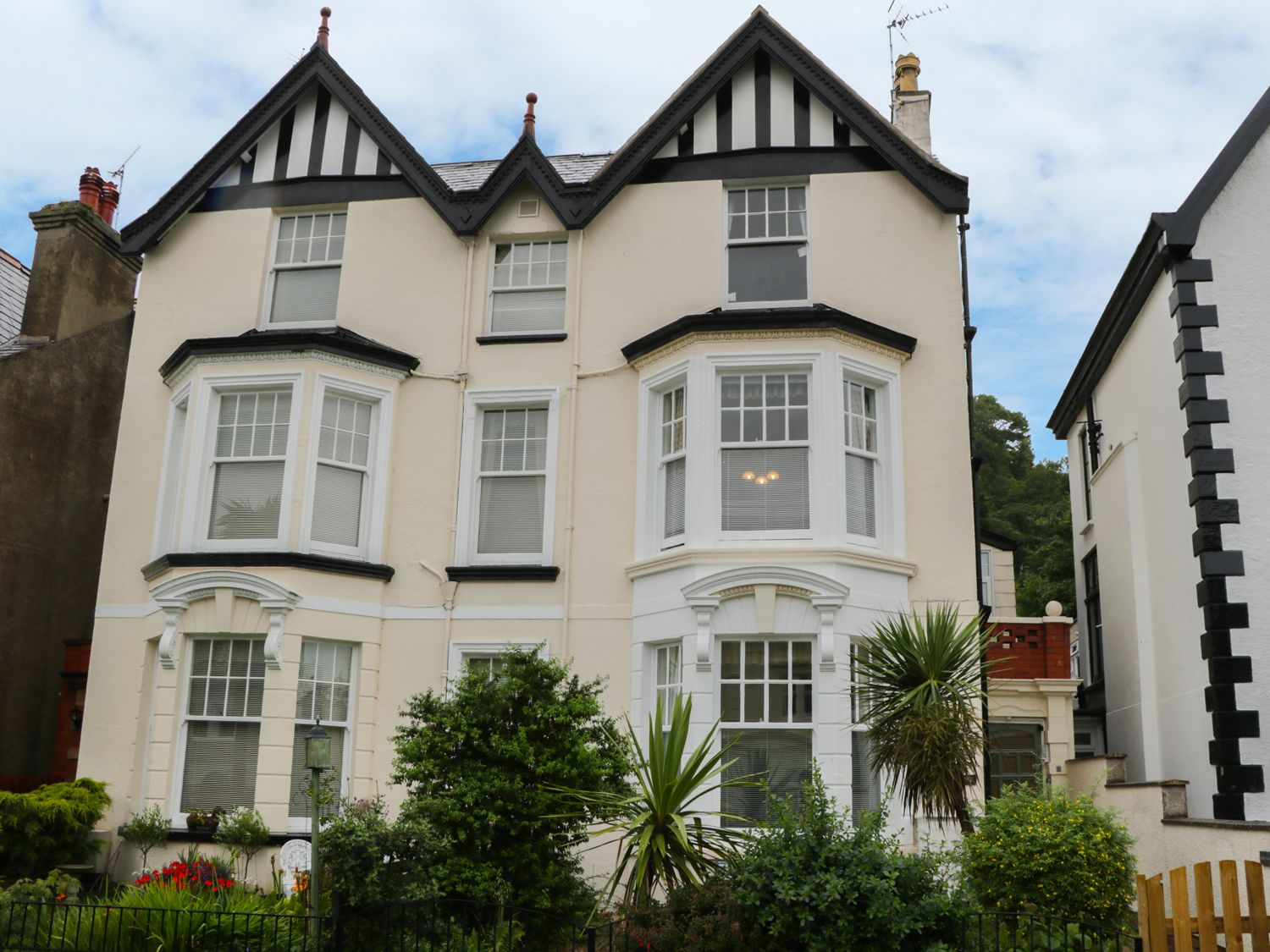 Ground Floor, North Wales