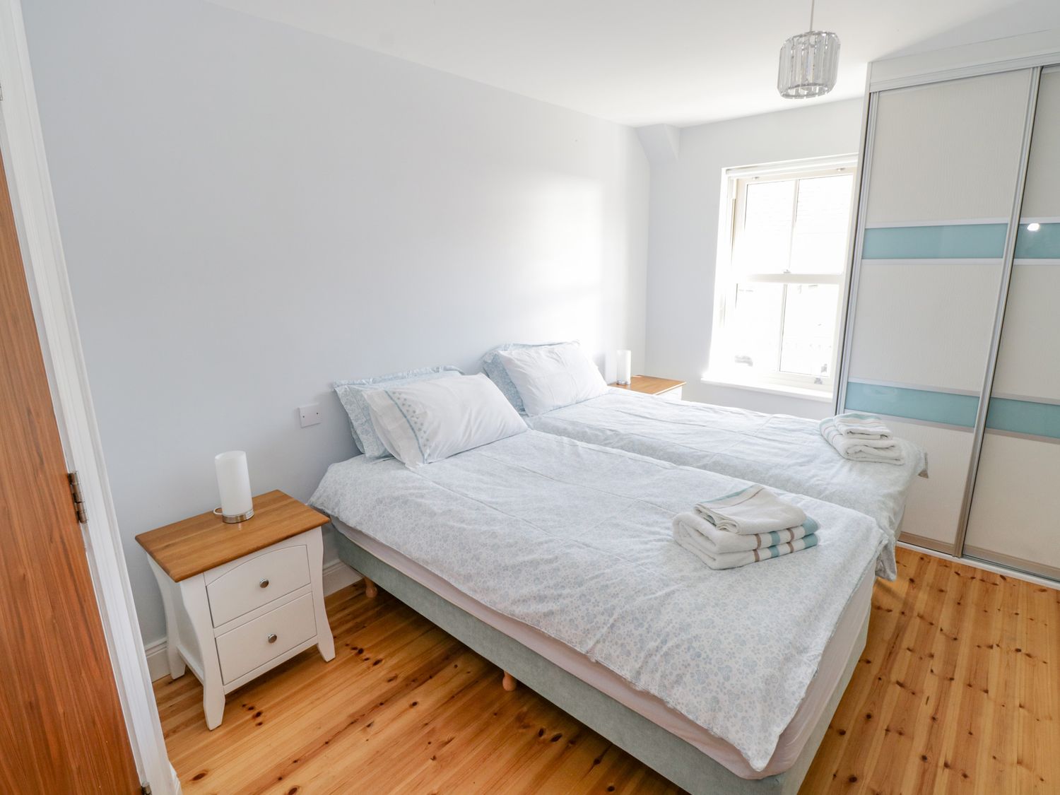 Central Ardara Riverside Apartment, Ireland