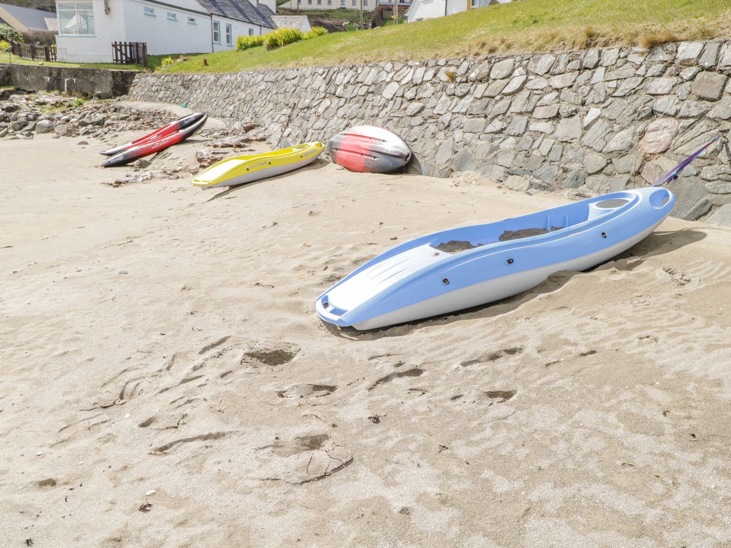 Central Ardara Riverside Apartment, Ireland