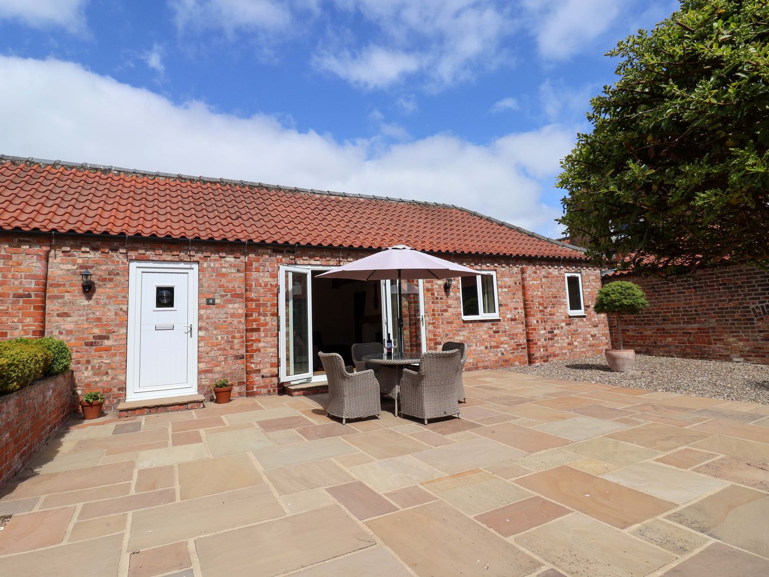 Winsall Court II, Yorkshire