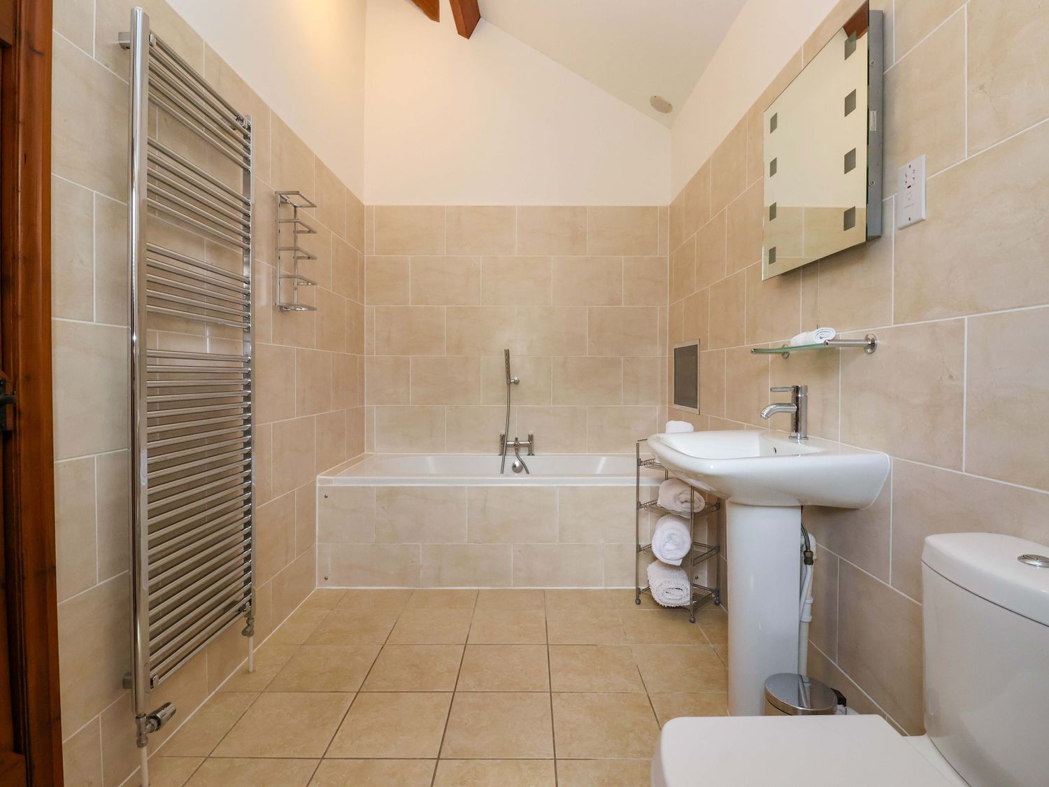 Winsall Court II, Yorkshire