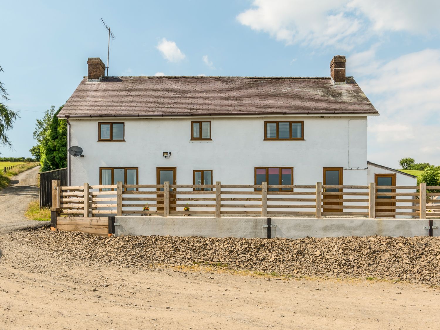 Upper Caerfaelog, Wales