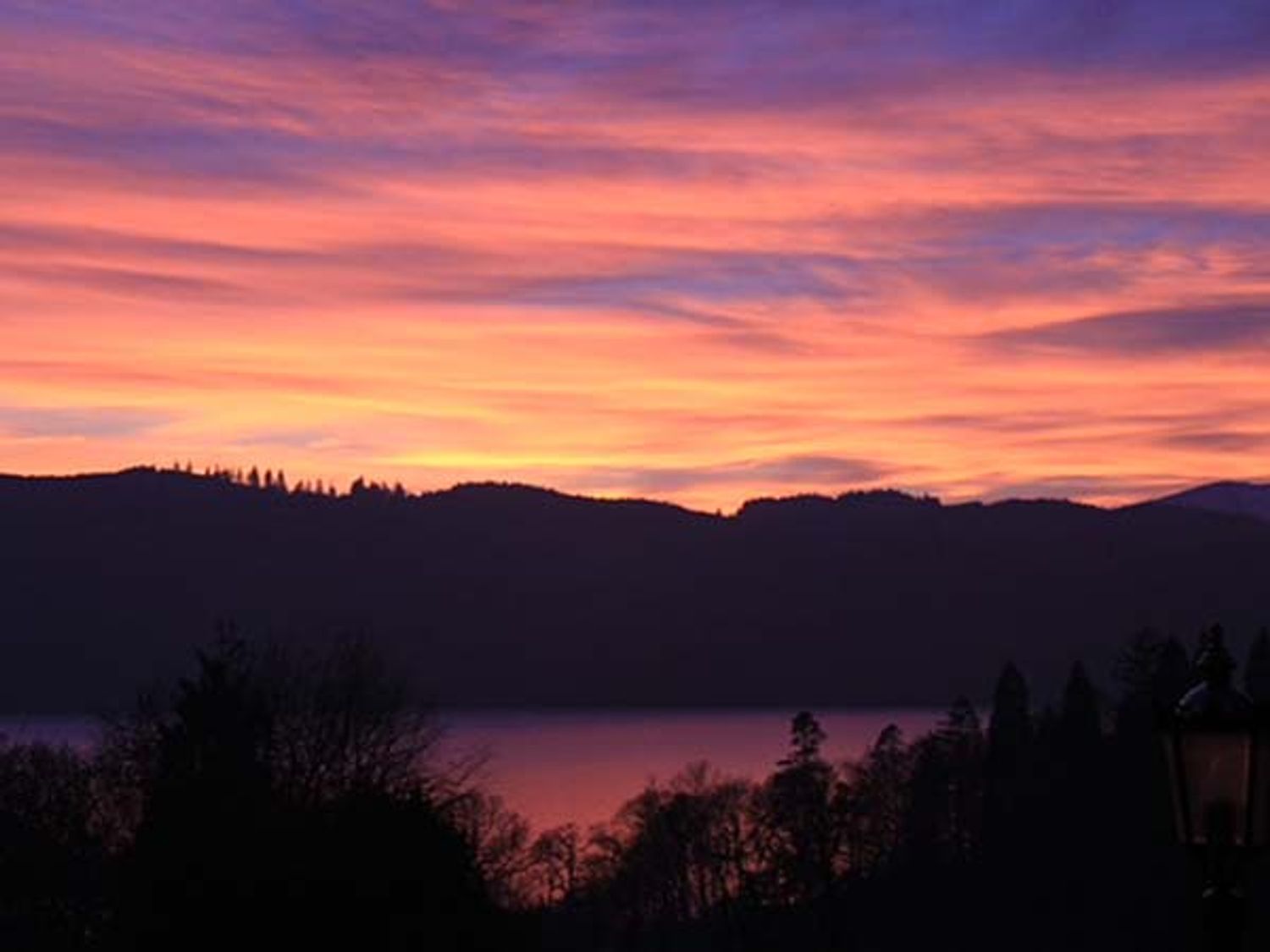 T'whit T'woo, Windermere