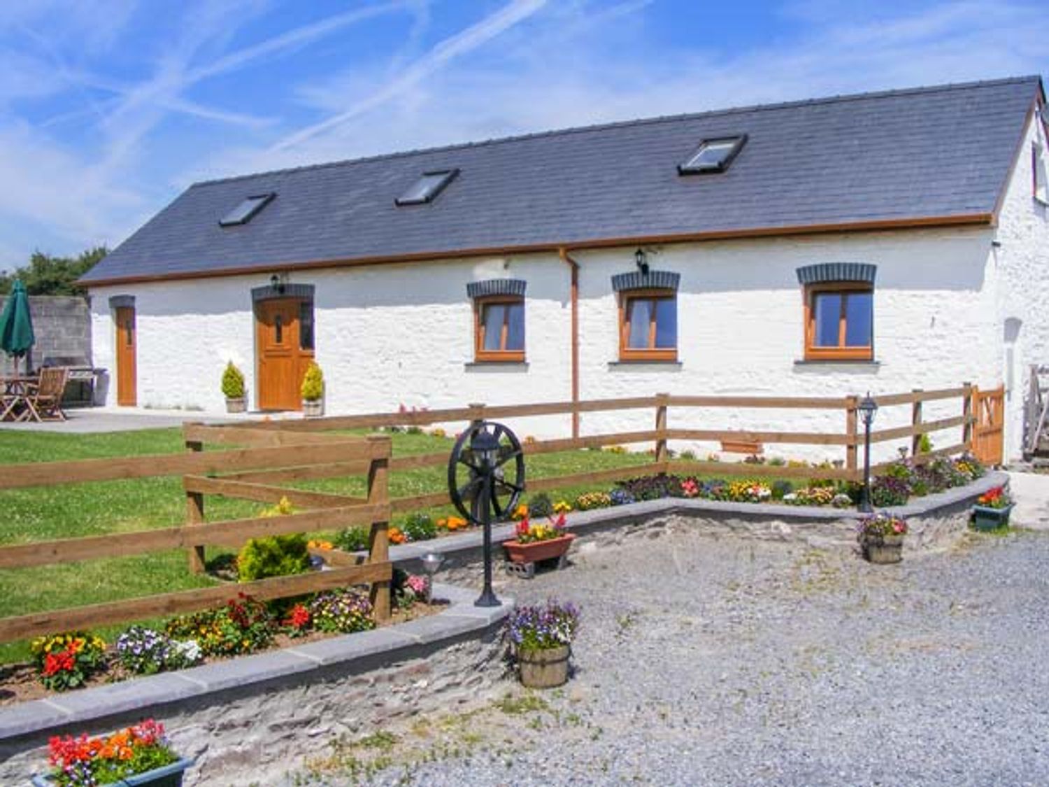 the cowshed luxury single-storey barn conversion