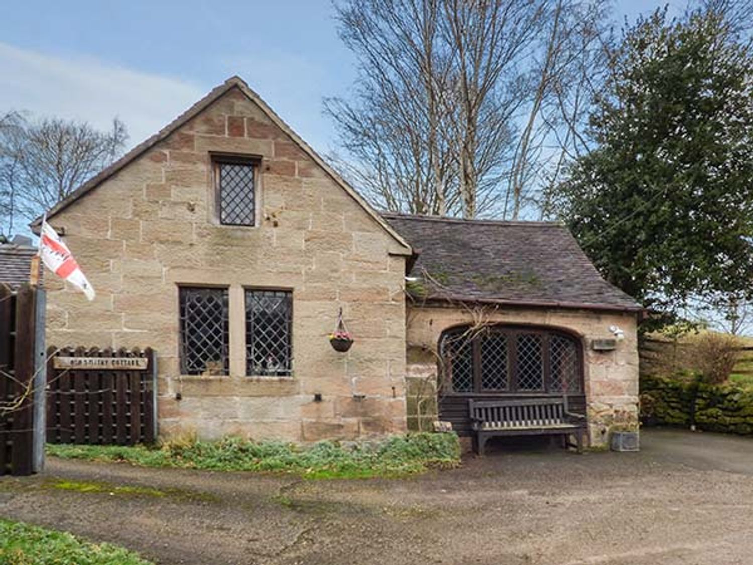 The Old Smithy, Staffordshire Staffordshire England Cottages For
