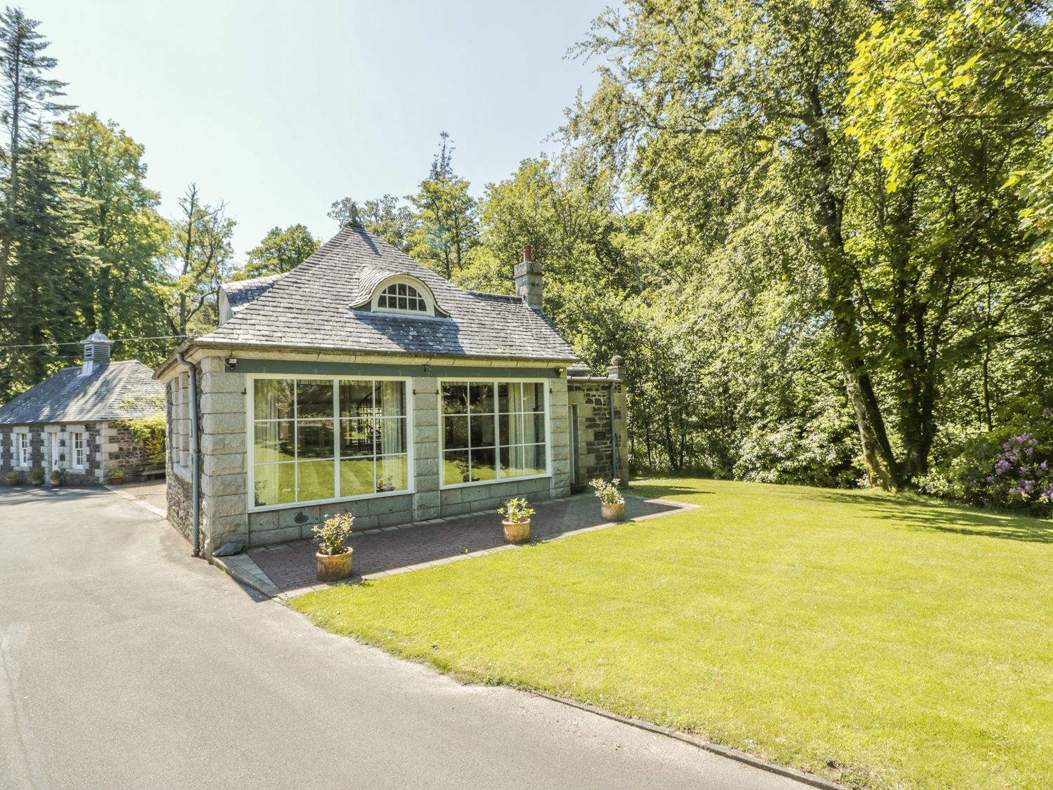 Garage Studio, Scotland