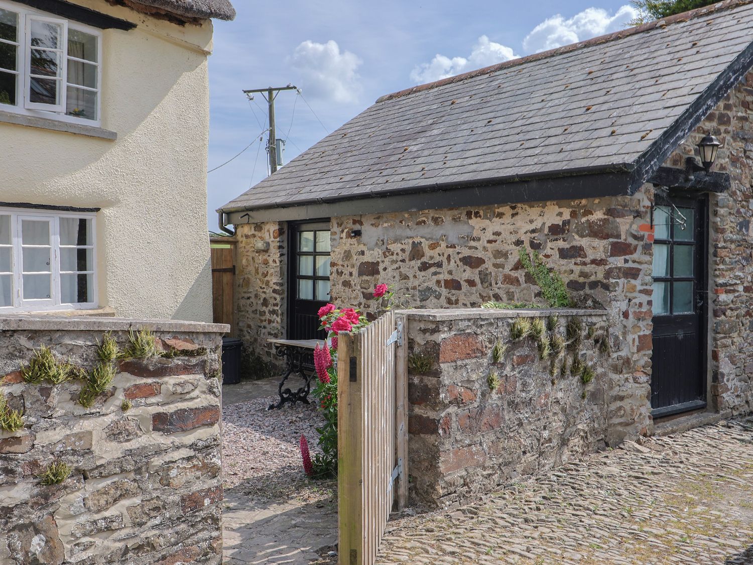 THE OLD WORKSHOP, England, Devon, Knowstone