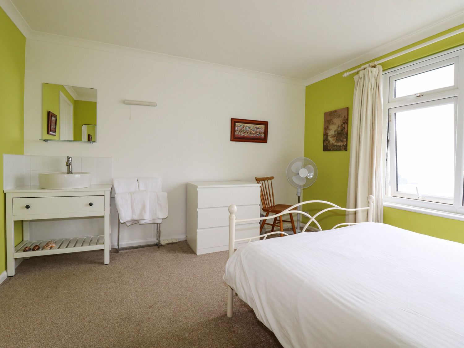 Spindrift Apartment 3, Porth