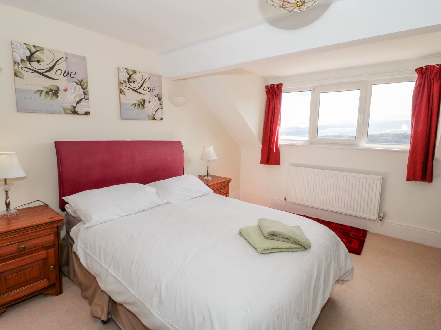 11 GLYN GARTH MEWS, Wales, North Wales, Island of Anglesey, Llandegfan