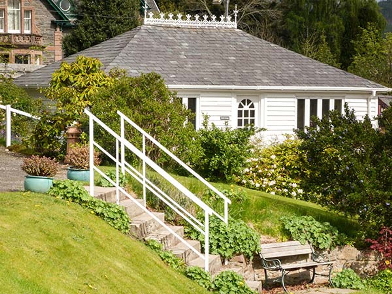 HOLLY COTTAGE, Scottish Highlands, Scottish Highlands, Strathpeffer
