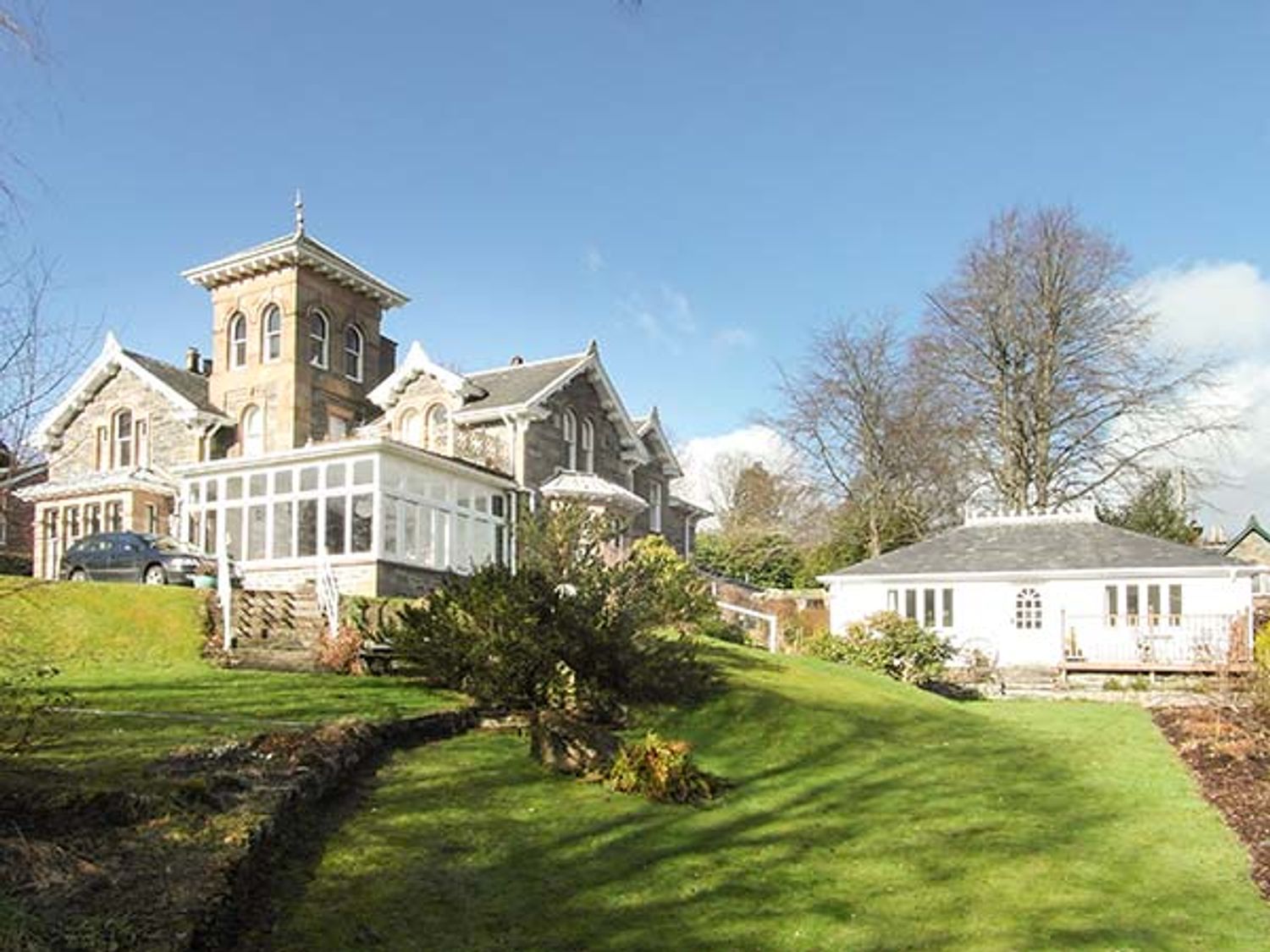 HOLLY COTTAGE, Scottish Highlands, Scottish Highlands, Strathpeffer