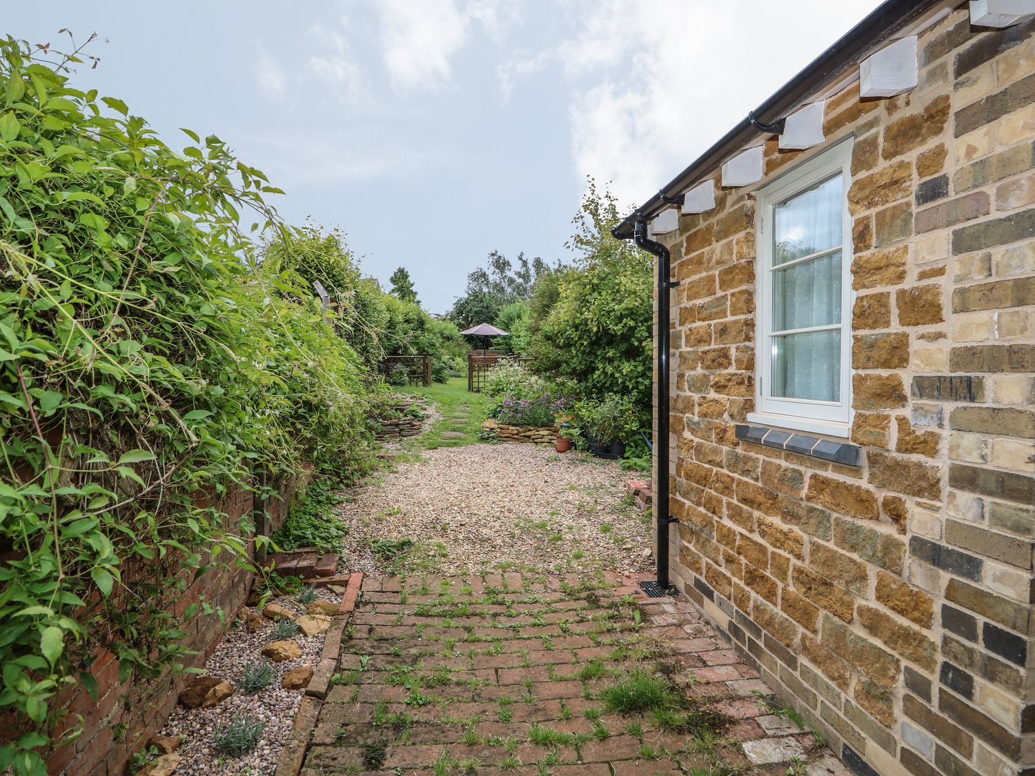 WREN COTTAGE, Uppingham