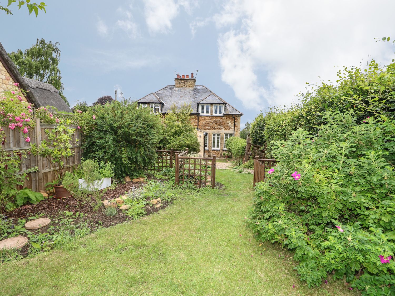 WREN COTTAGE, Uppingham