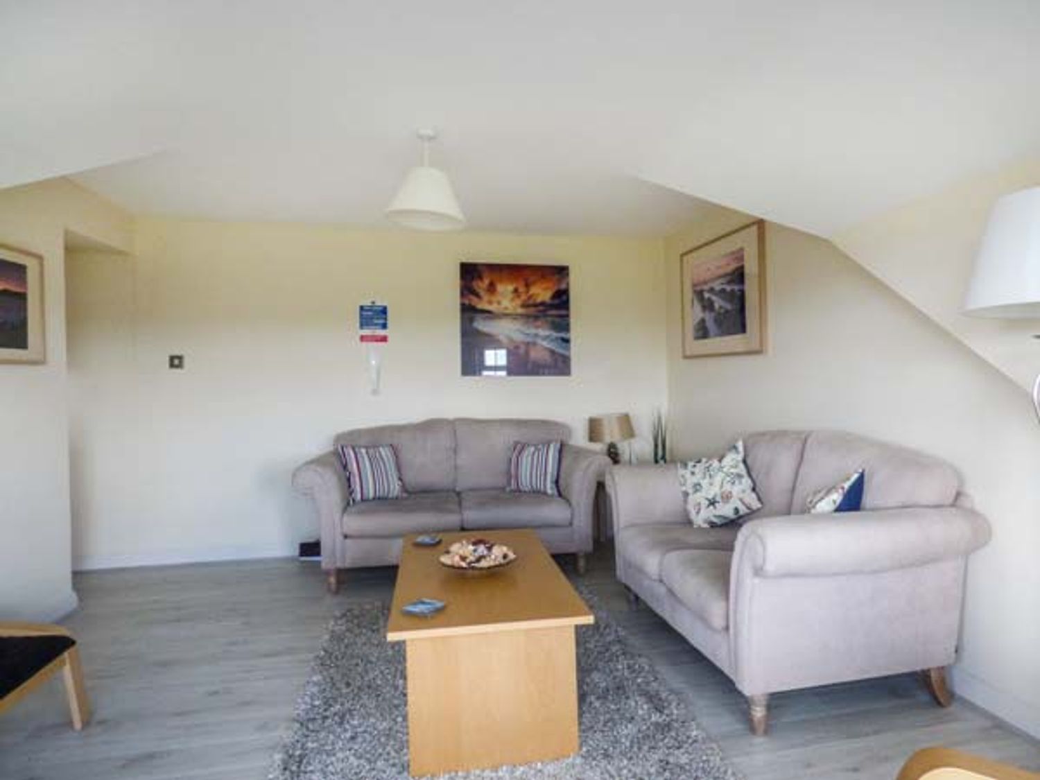 FLAT 11, Wales, North Wales, Island of Anglesey, Trearddur Bay