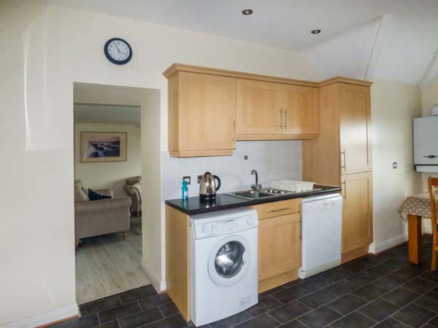 FLAT 11, Wales, North Wales, Island of Anglesey, Trearddur Bay