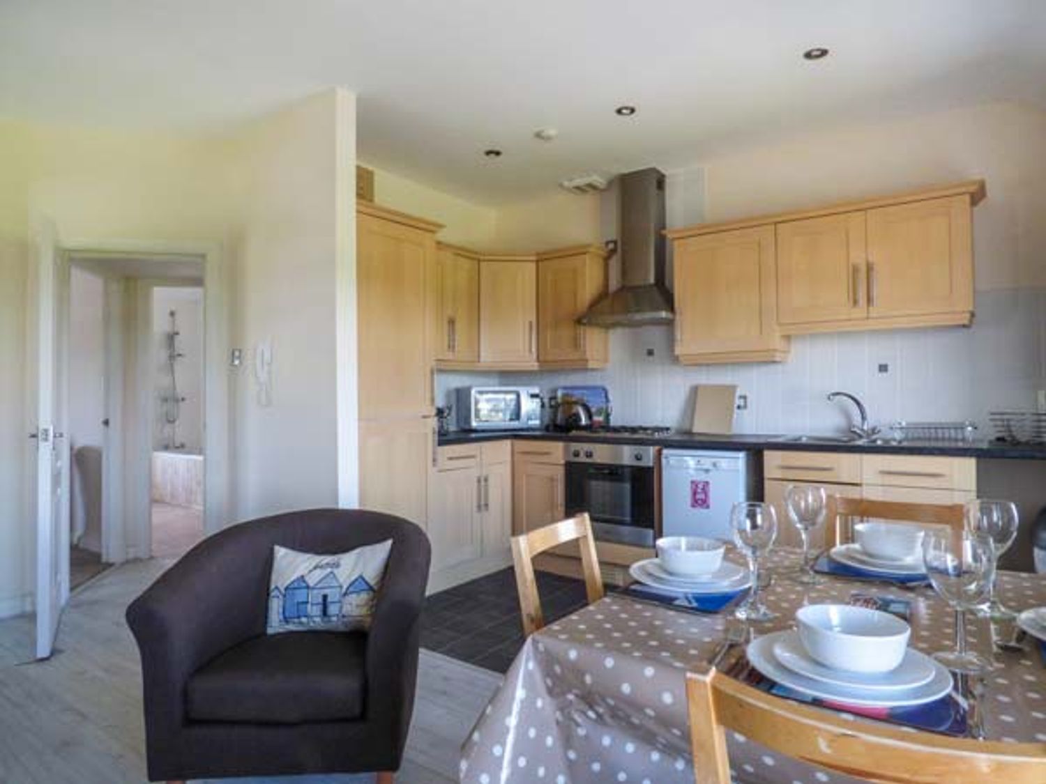 FLAT 12, Wales, North Wales, Island of Anglesey, Trearddur Bay