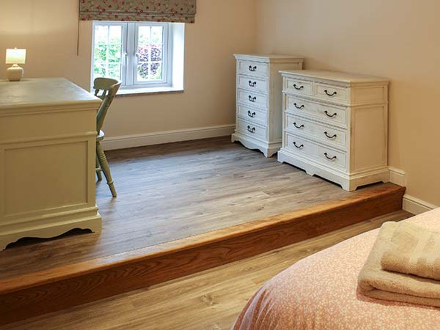 MEGGIE'S COTTAGE, East Anglia, Norfolk, Dersingham