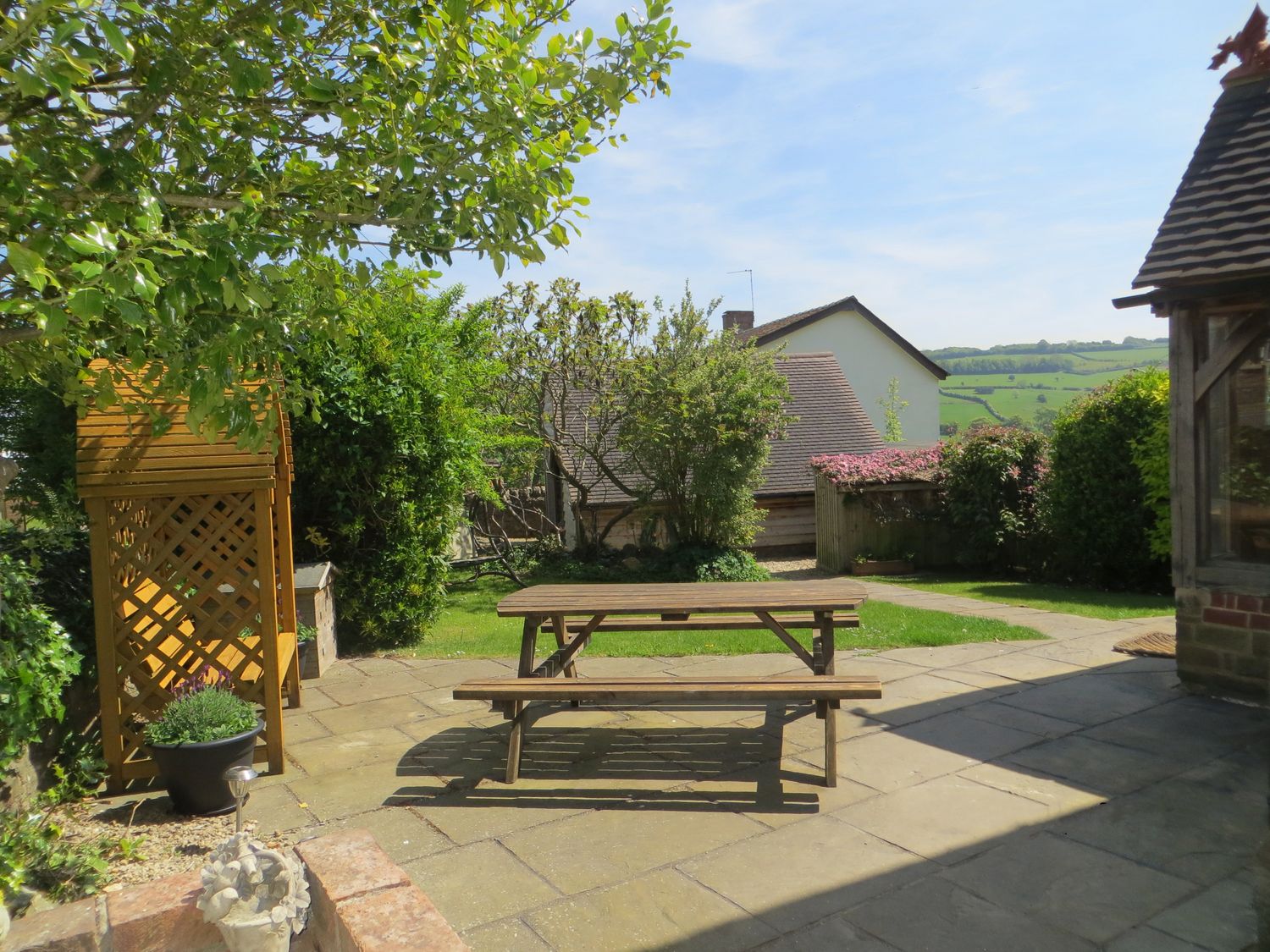 Alms Cottage, Heart of England