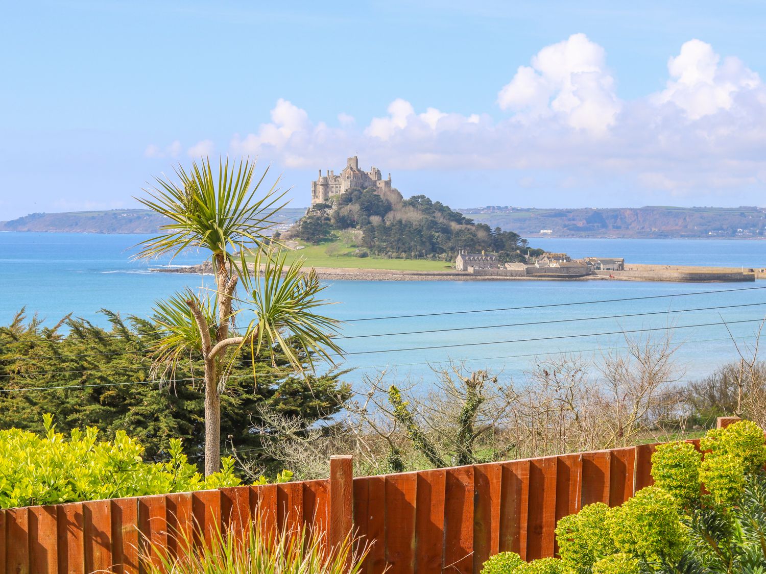 Castle View Apartment, Cornwall