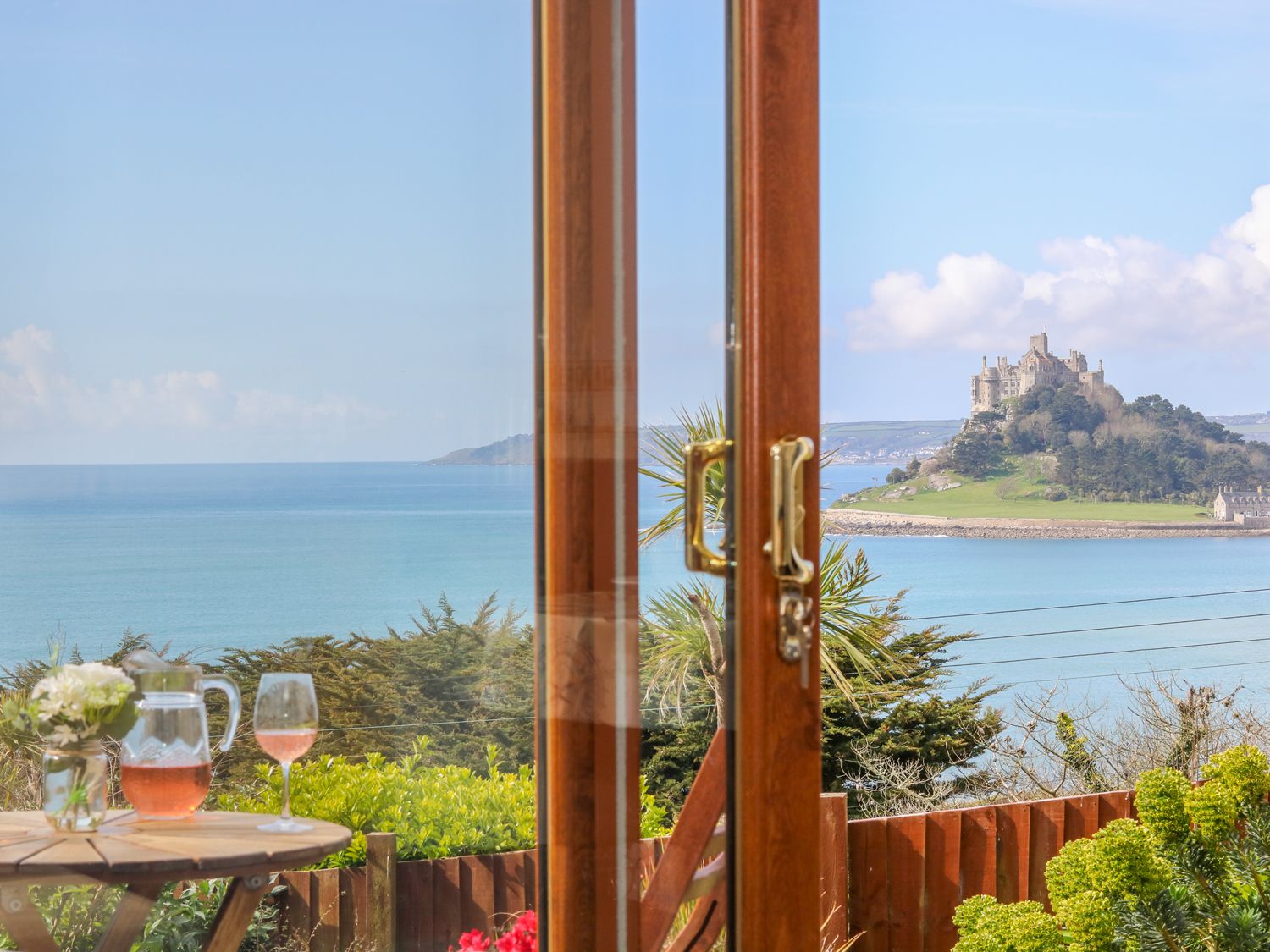 Castle View Apartment, Cornwall