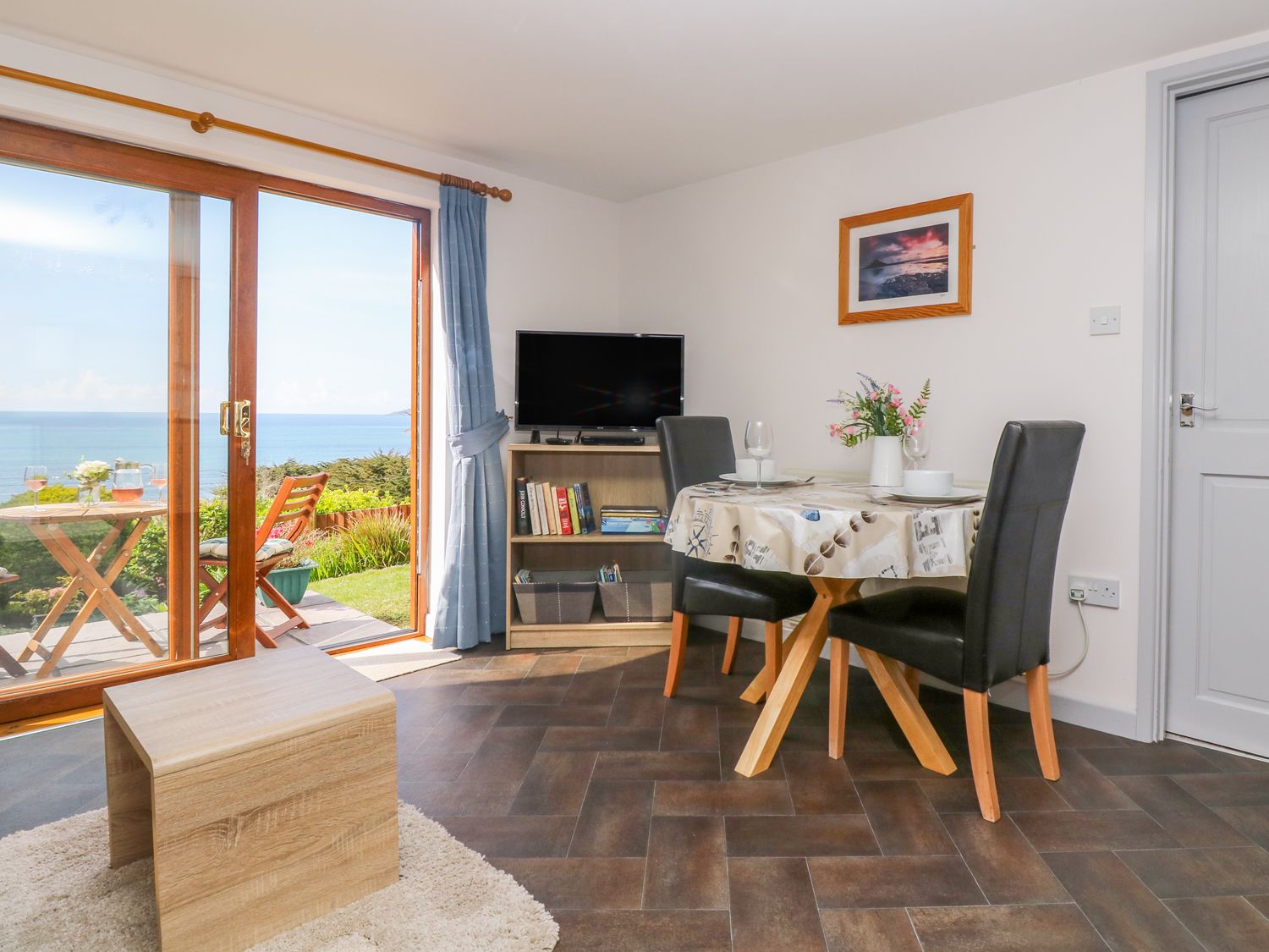 Castle View Apartment, Cornwall