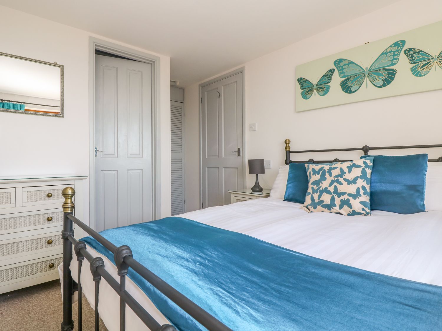 Castle View Apartment, Cornwall