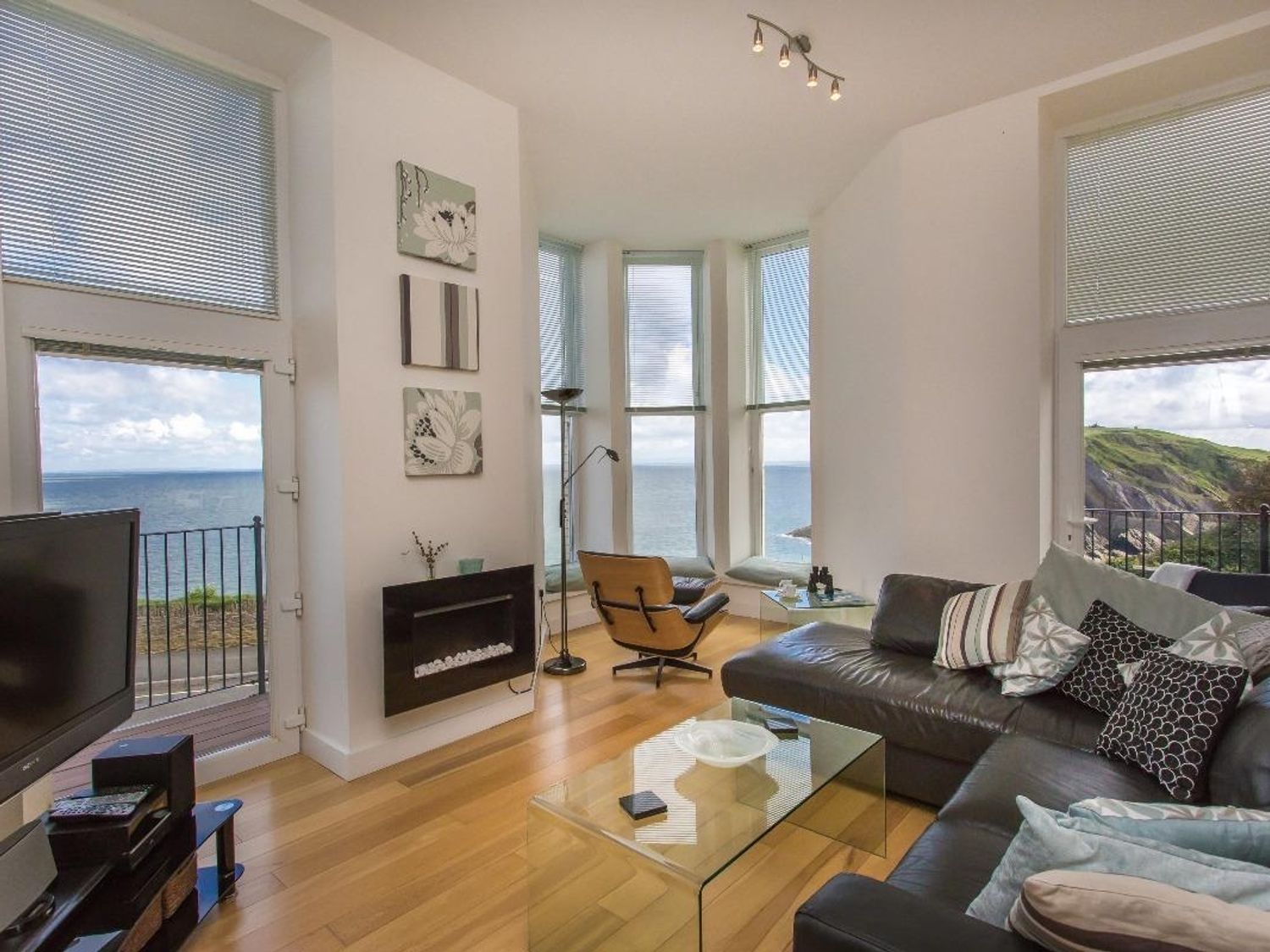 Apartment 4 Granville Point, Cornwall Devon England Cottages For Couples, Find Holiday