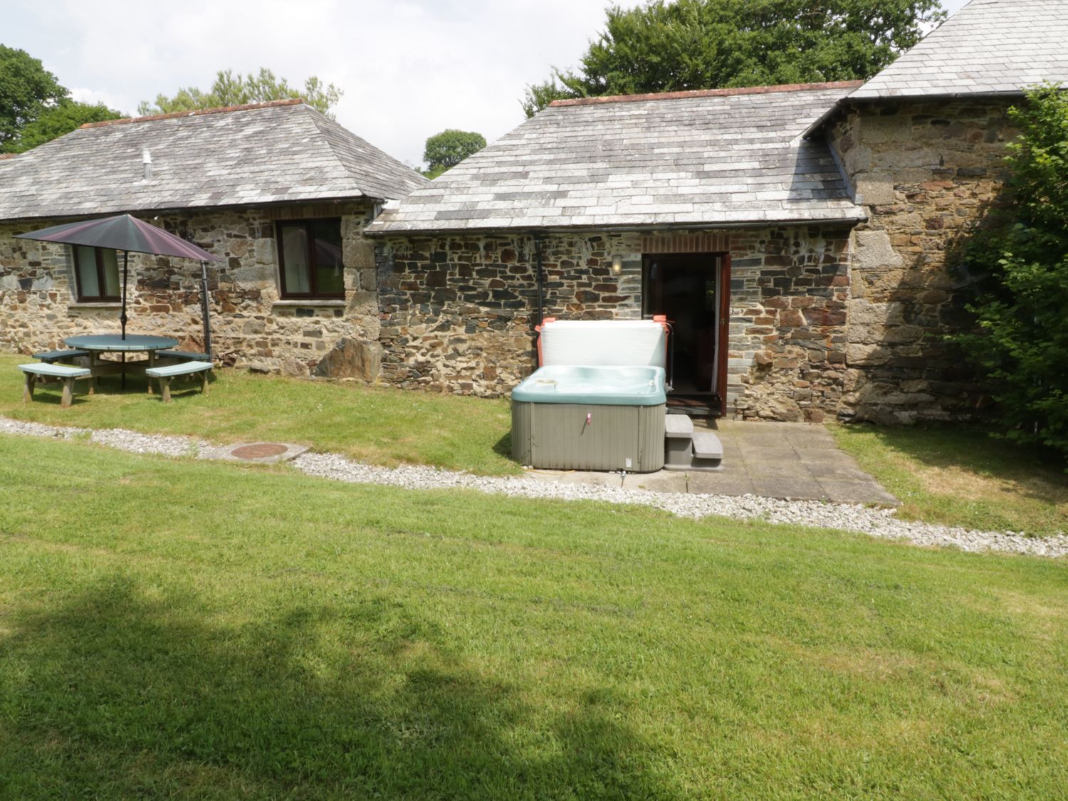 Byre, Cornwall