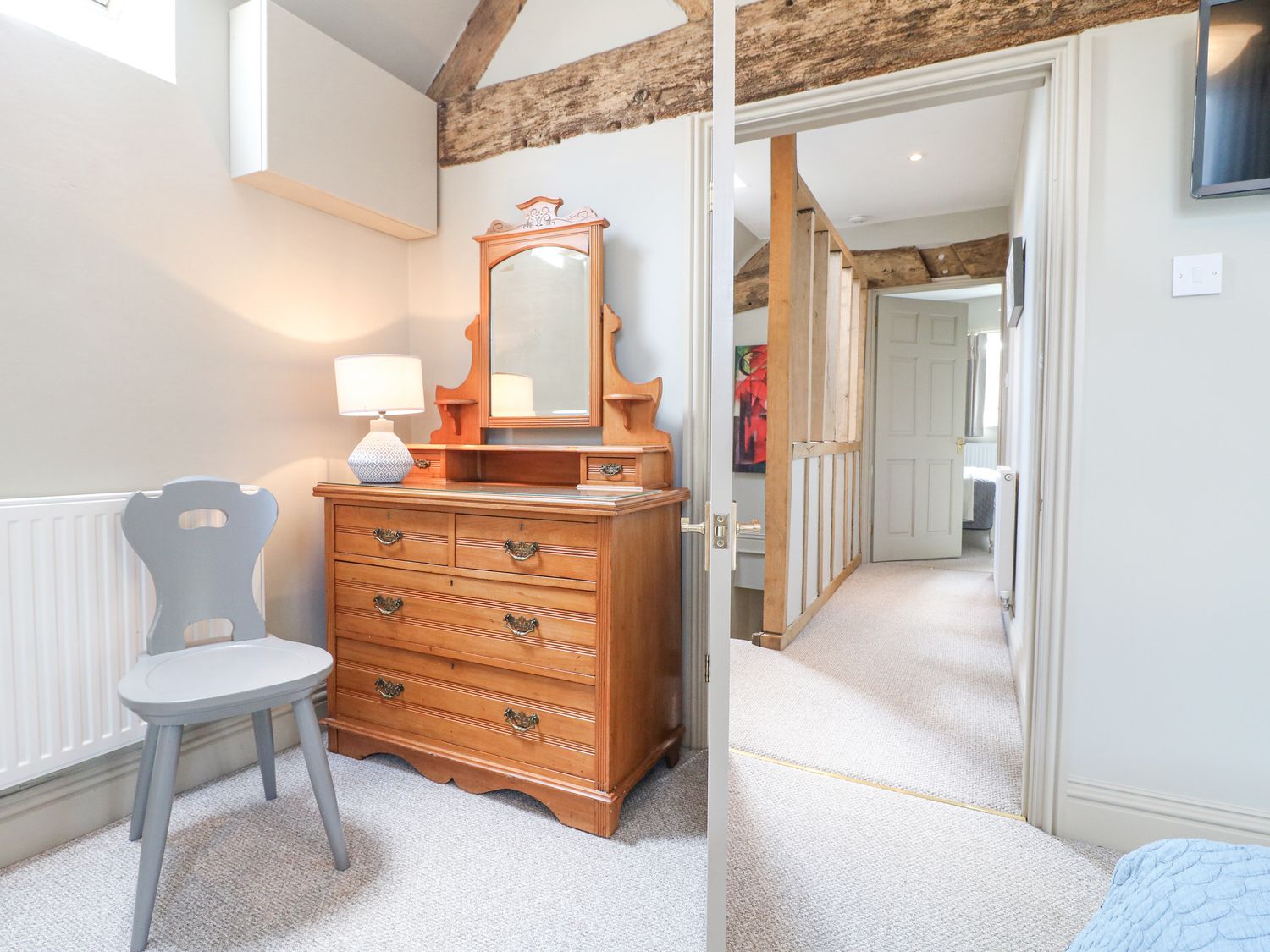 The Creamery in Wychnor, Alrewas, Staffordshire. Countryside. Barbecue. Smart TV. Woodburning stove.