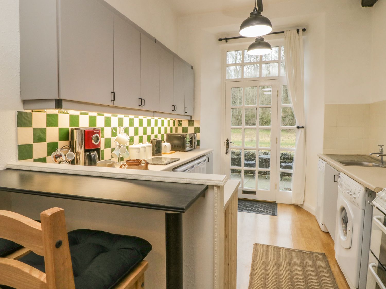2 Riverside Walk Airton ( Ref 965084 ) Holiday home in Airton sleeps 5