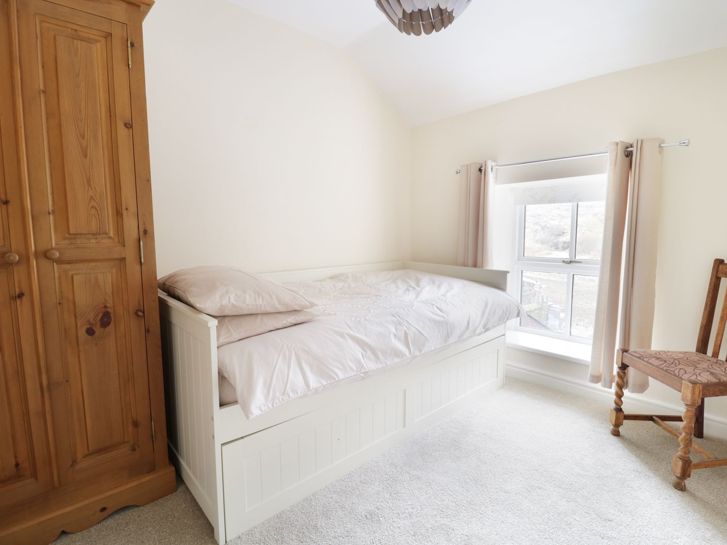 19 Cwmorthin Road, Tanygrisiau