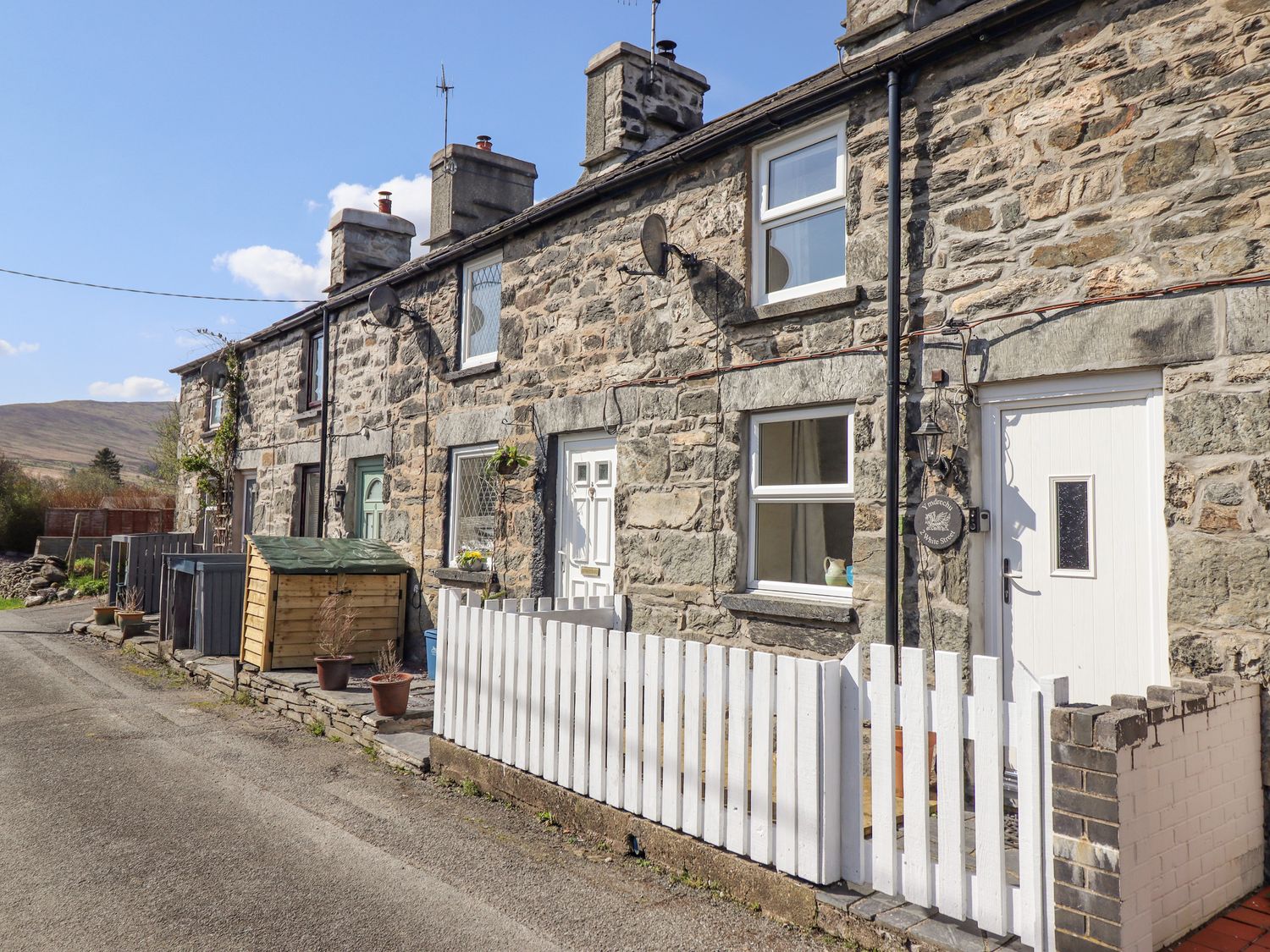 2 White Street, Wales
