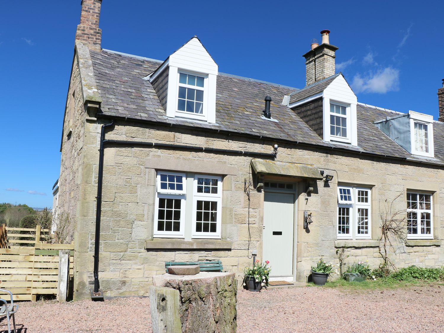 7 Swinton Mill Cottage, Scotland
