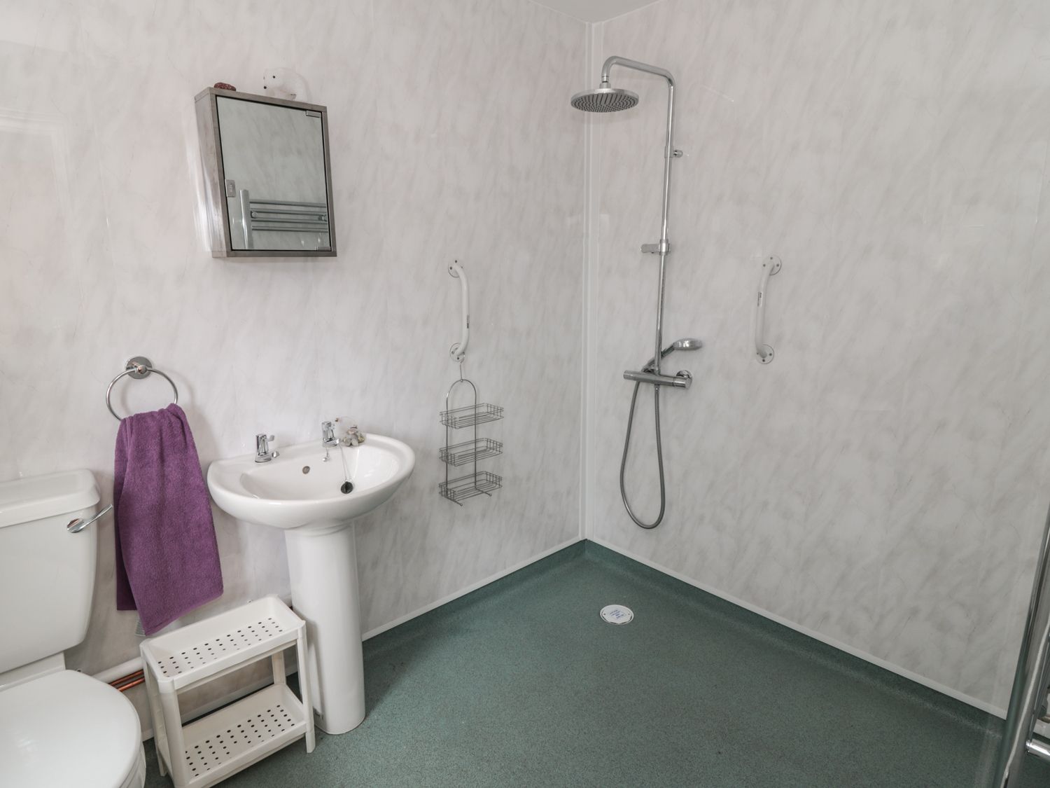 Bear Lake Lodge, Belper
